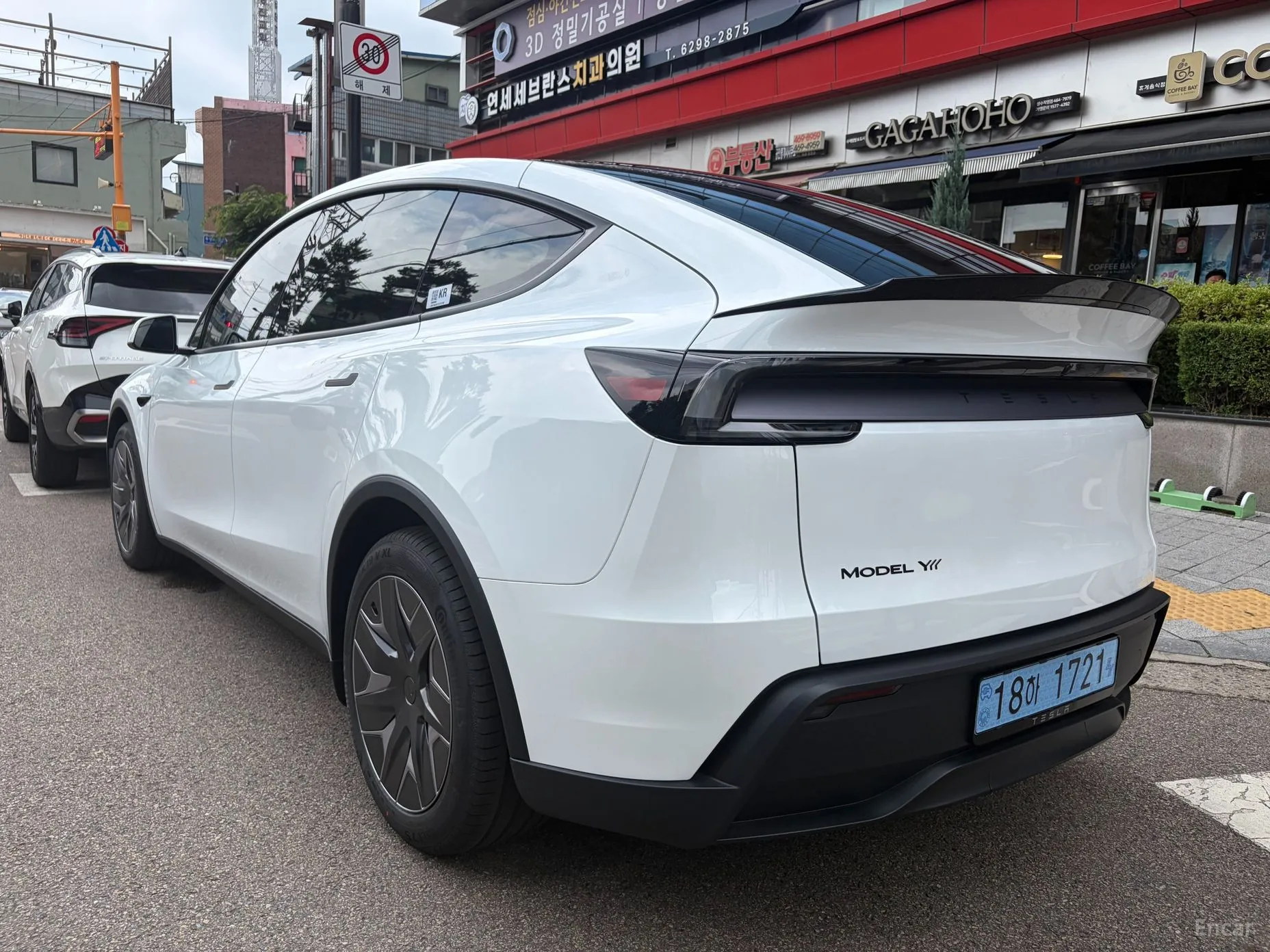 Tesla Model Y превью 6
