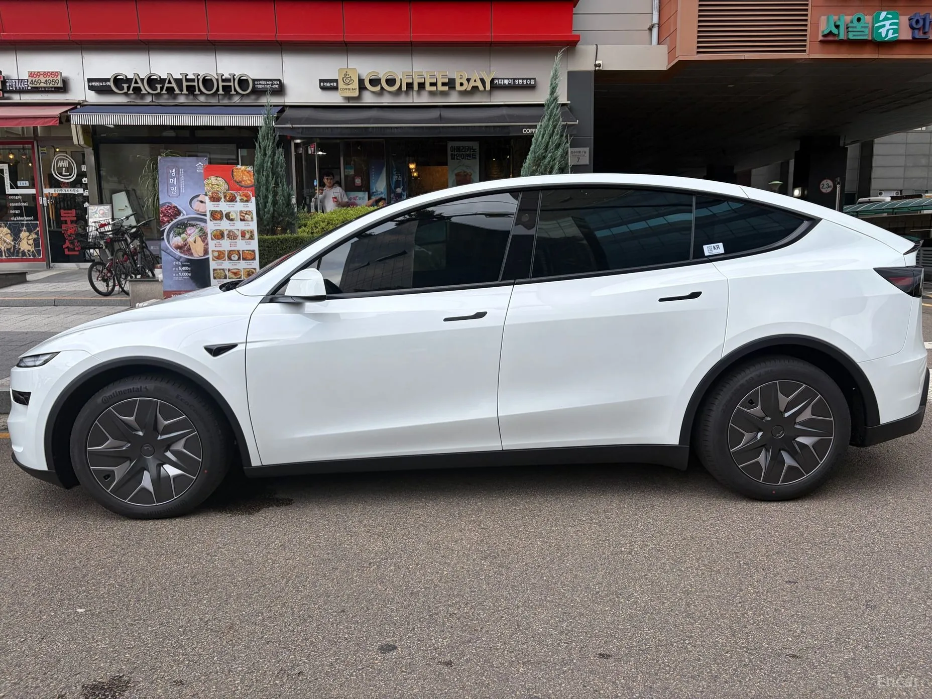 Tesla Model Y превью 7