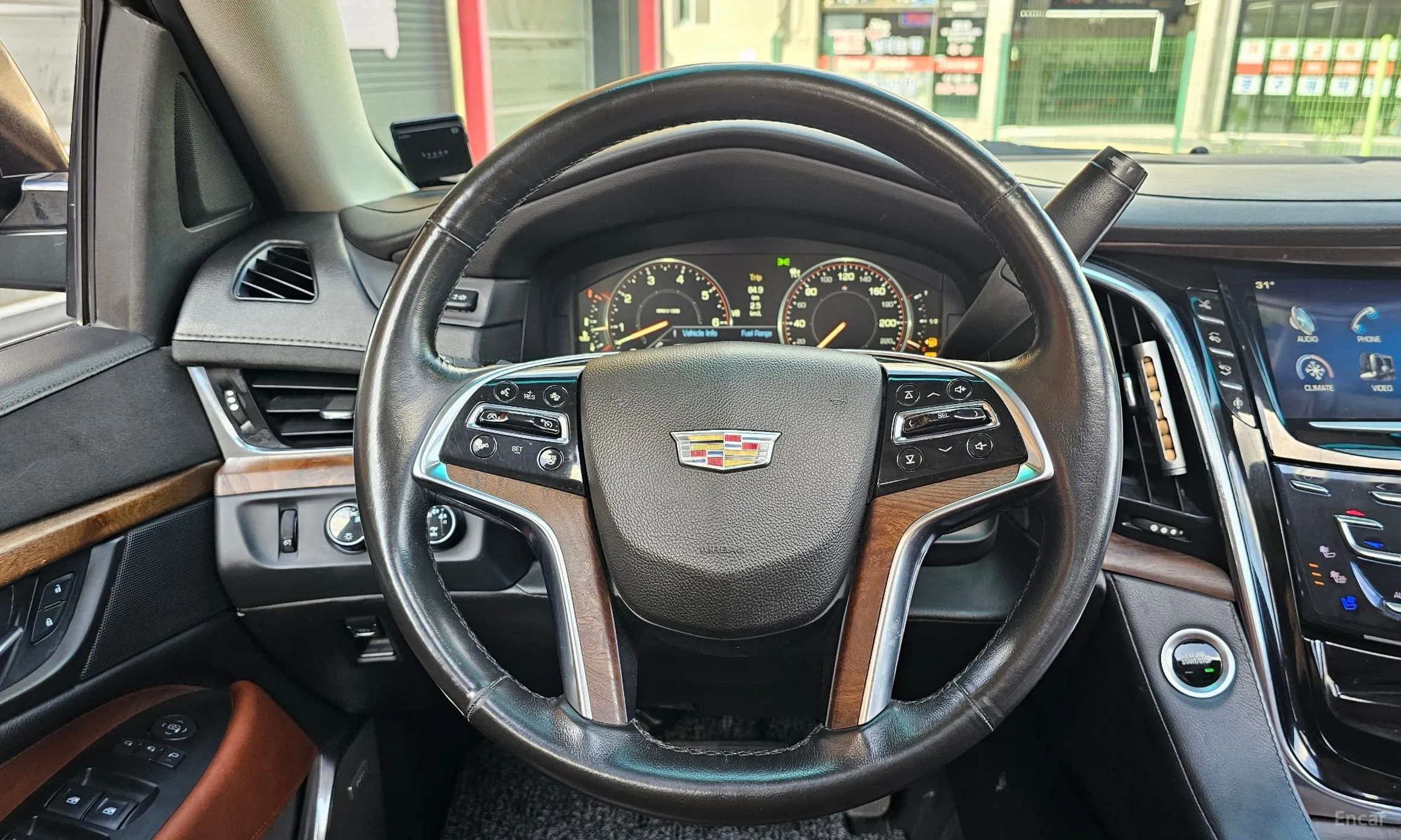 Cadillac Escalade превью 13