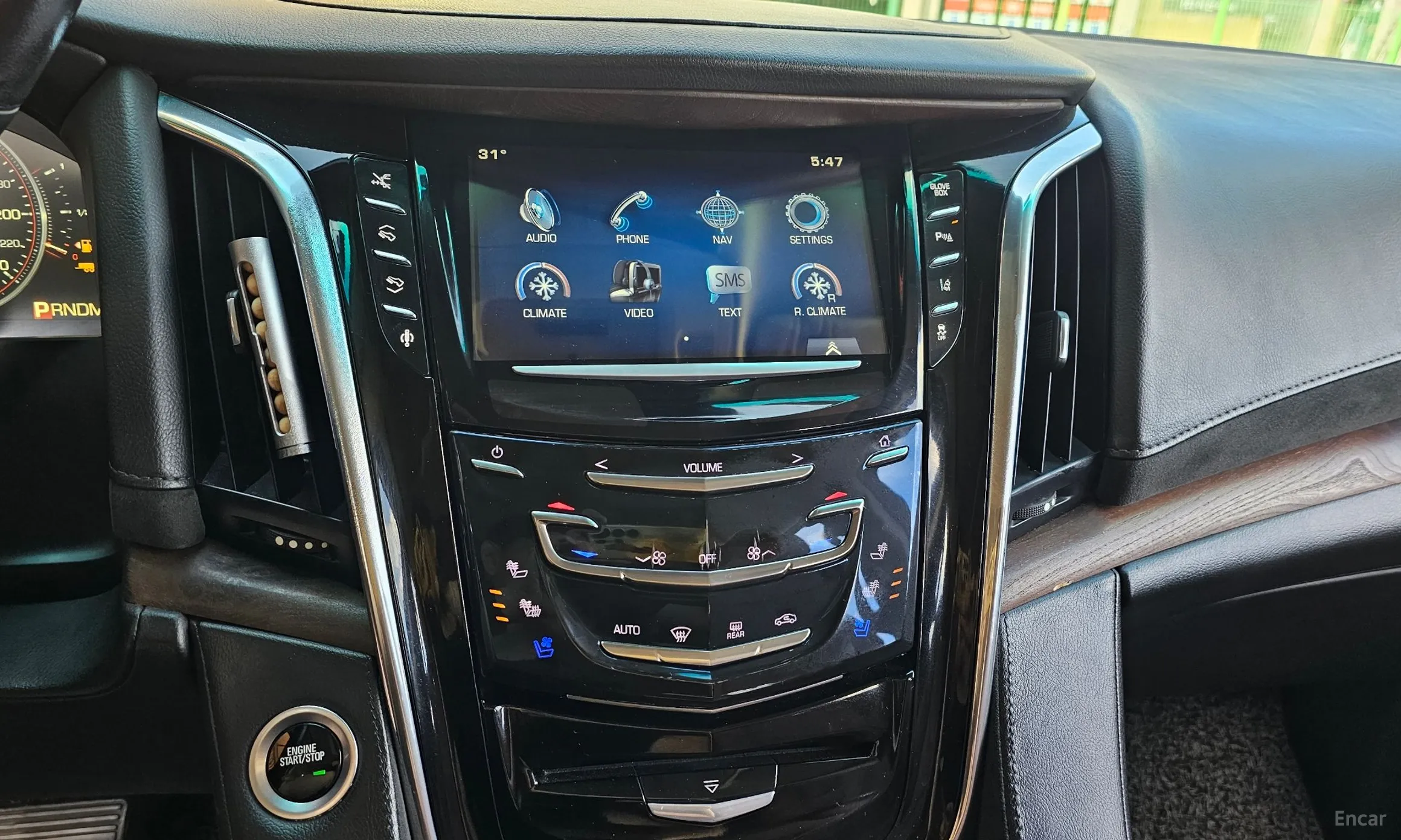 Cadillac Escalade превью 14
