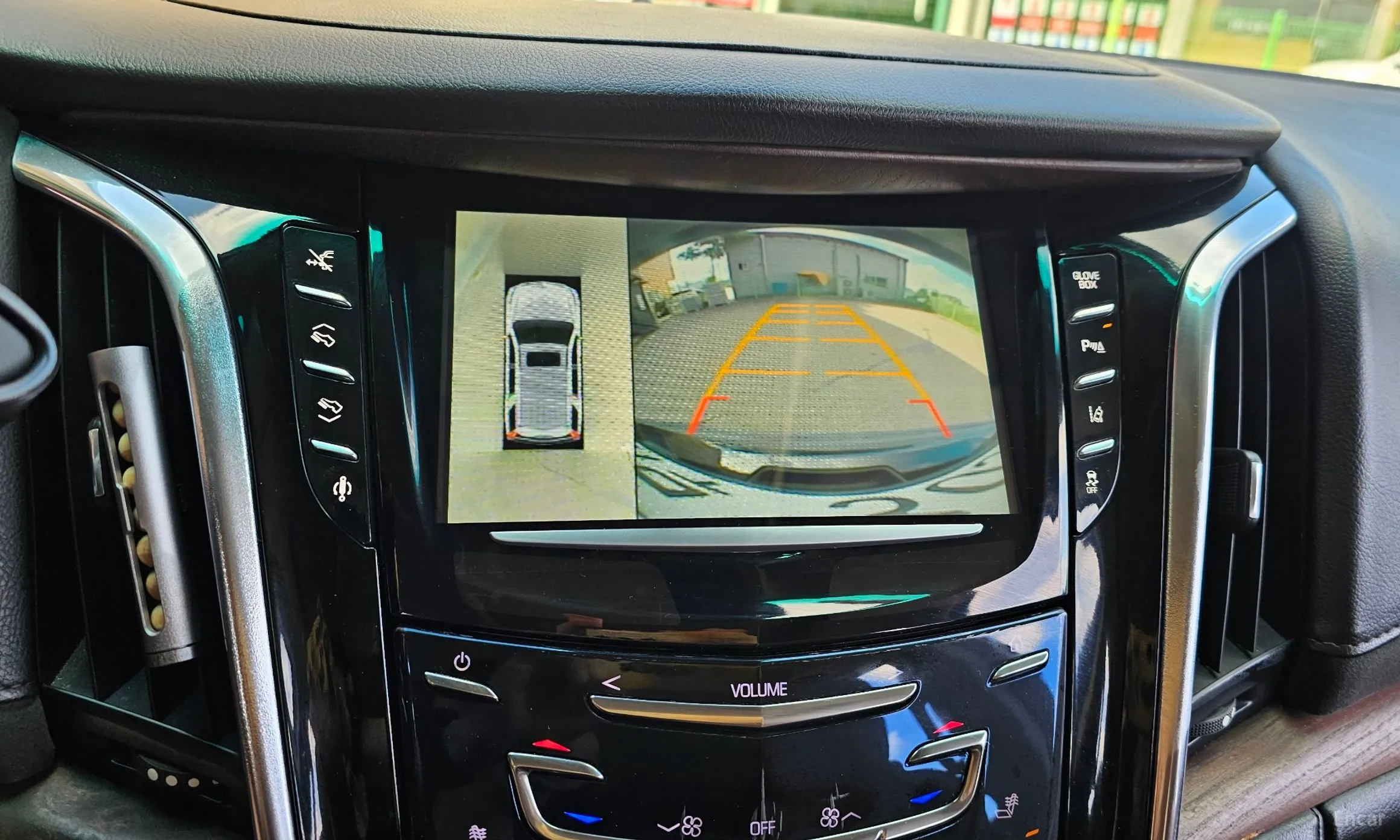 Cadillac Escalade превью 15