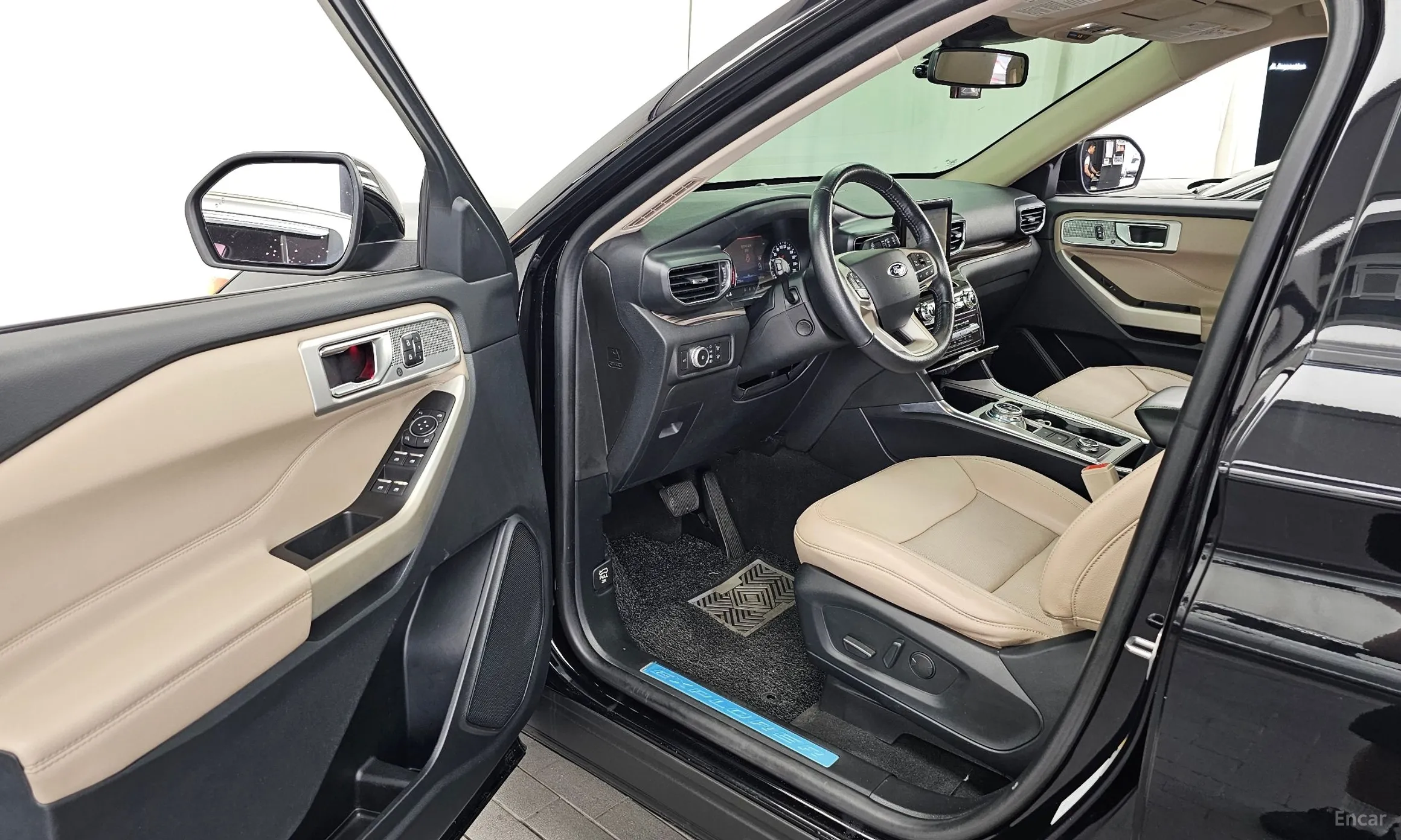 Ford Explorer 6th Generation превью 10