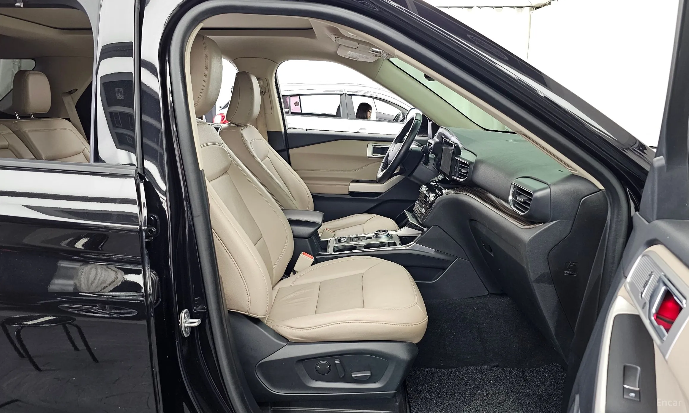 Ford Explorer 6th Generation превью 11