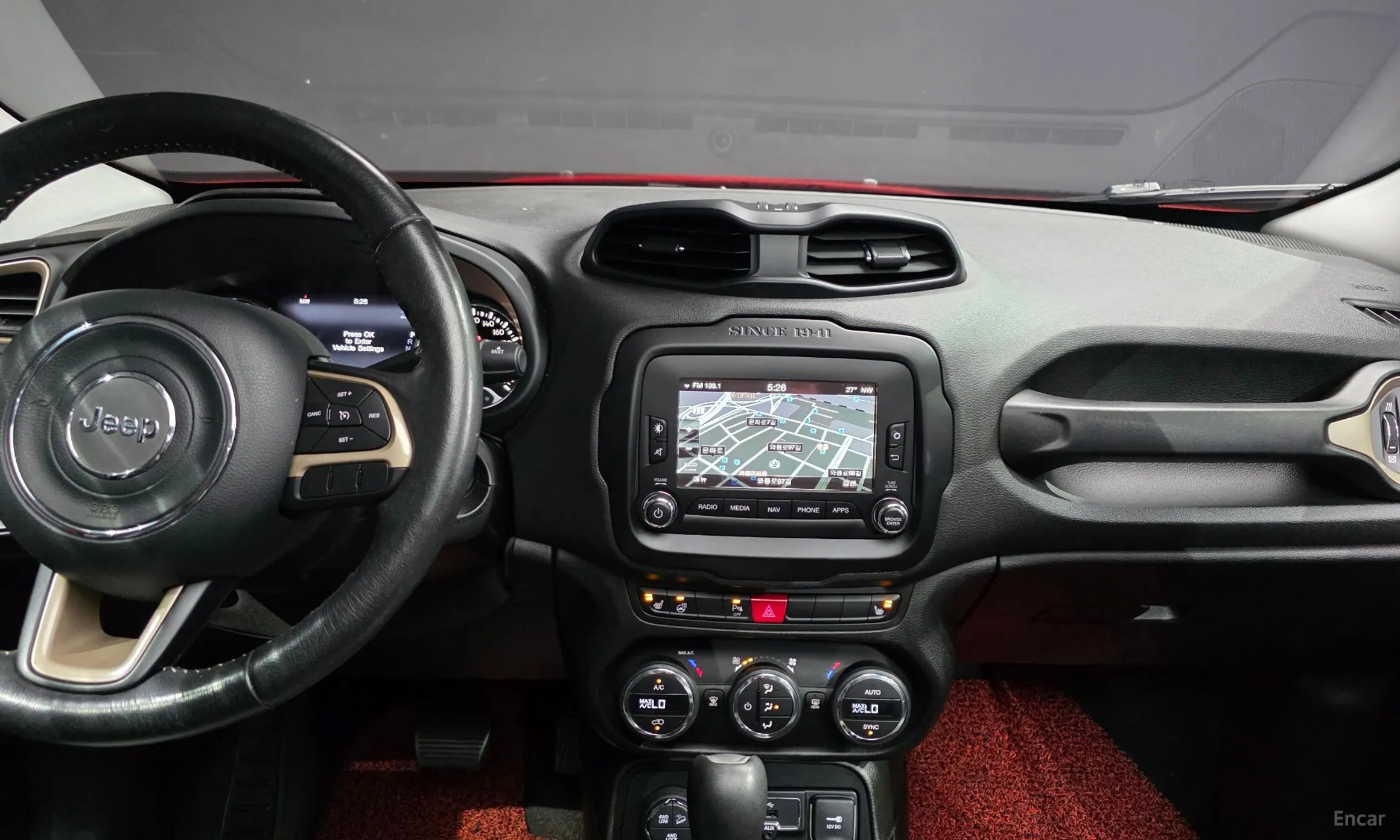 Jeep Renegade превью 18