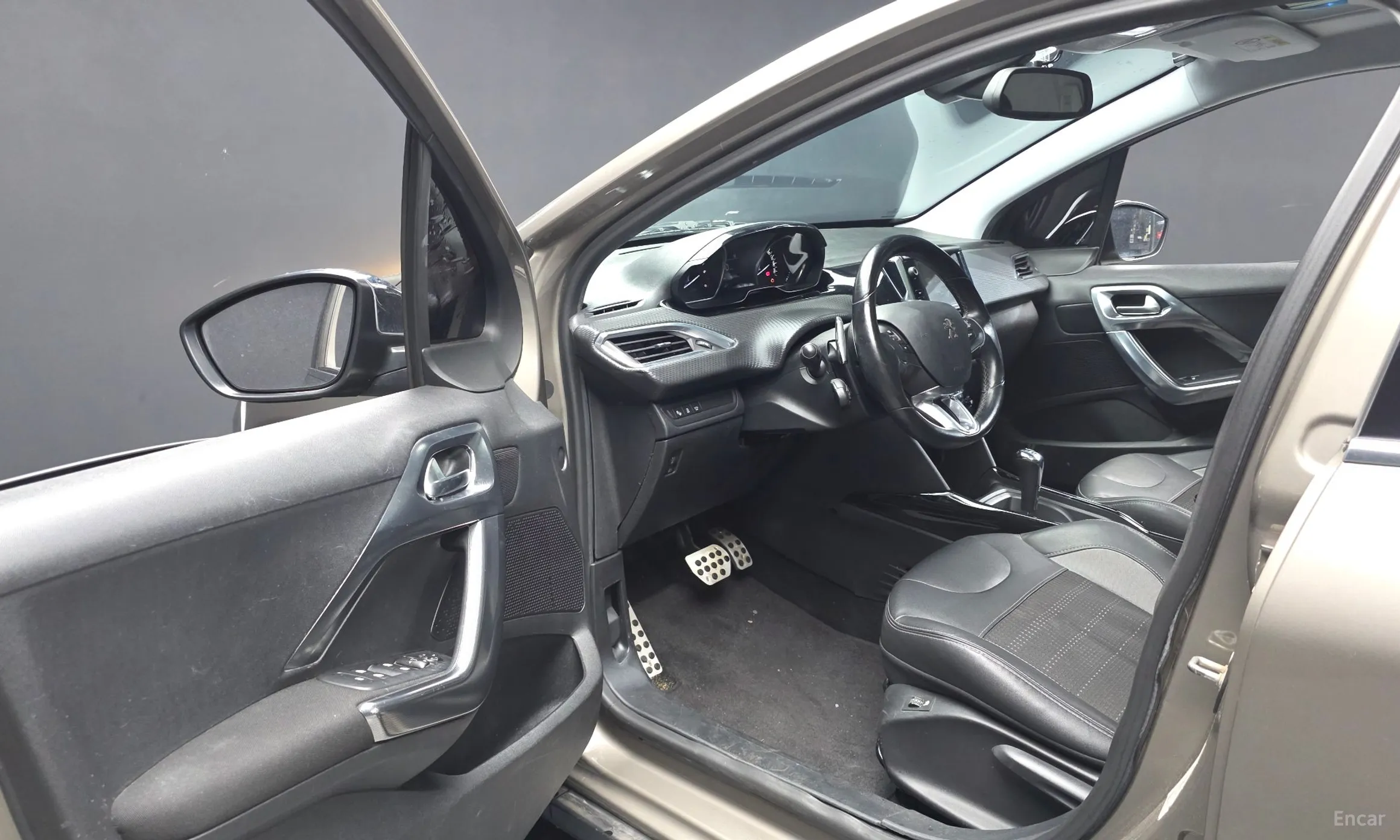 Peugeot 2008. превью 10