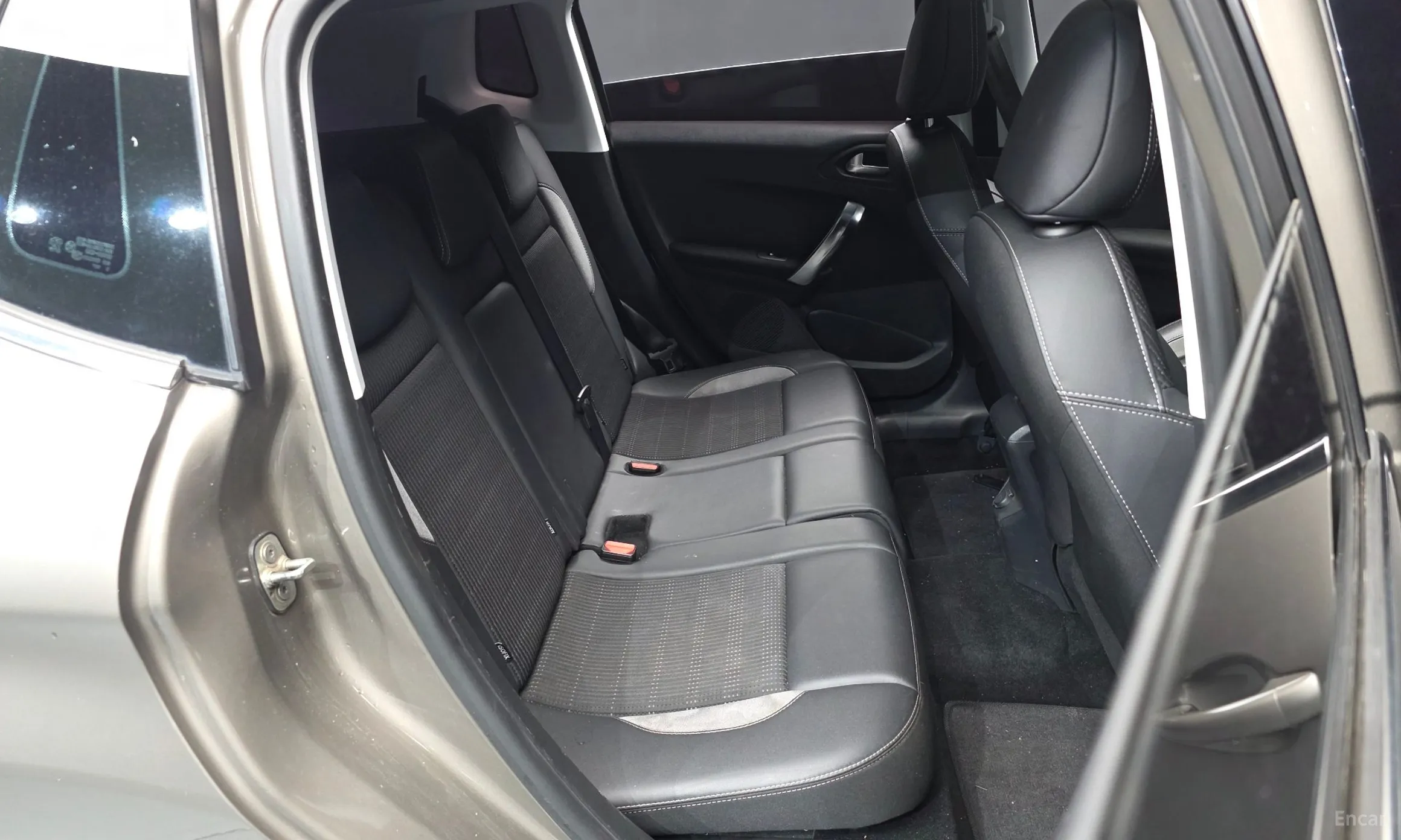 Peugeot 2008. превью 12