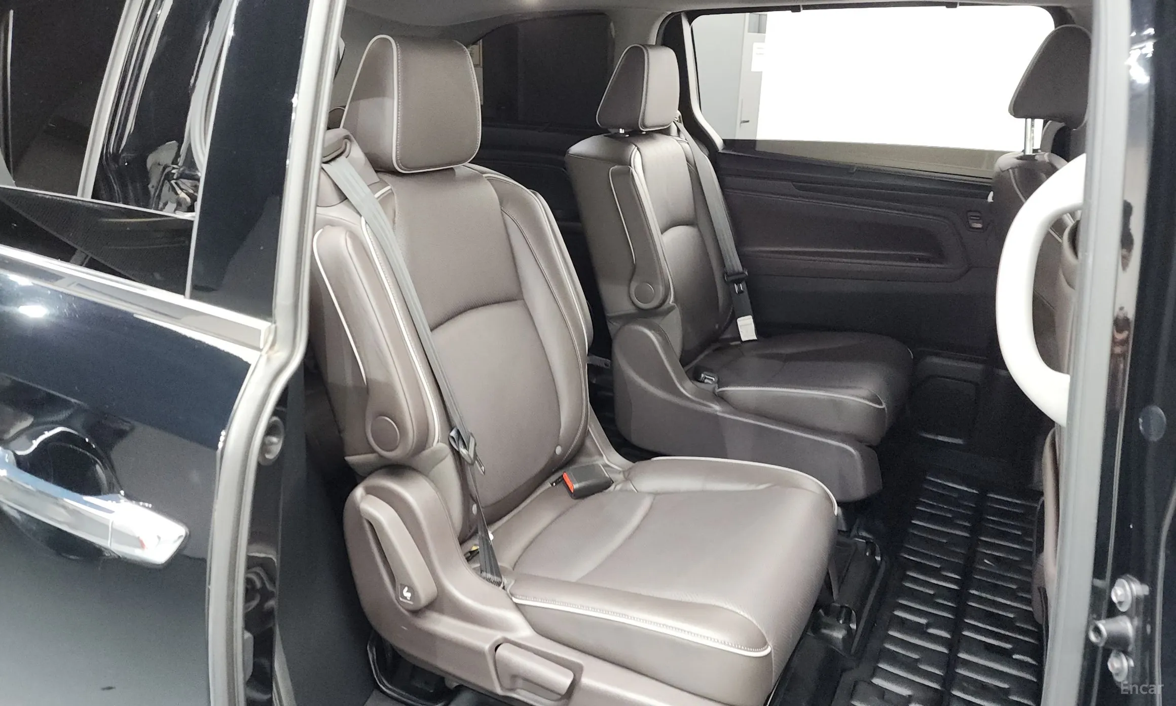 Honda Odyssey превью 11