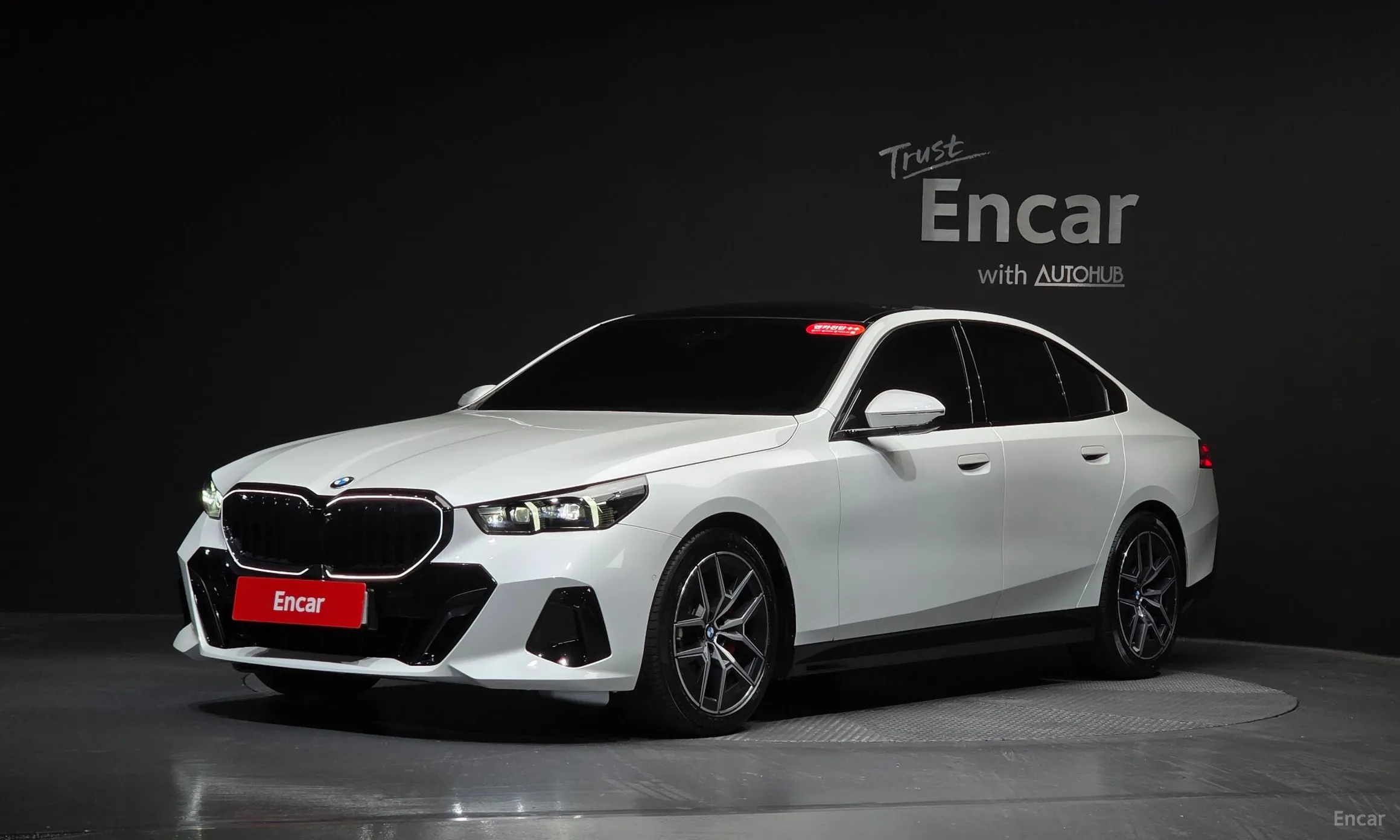 BMW 5 Series (G60)