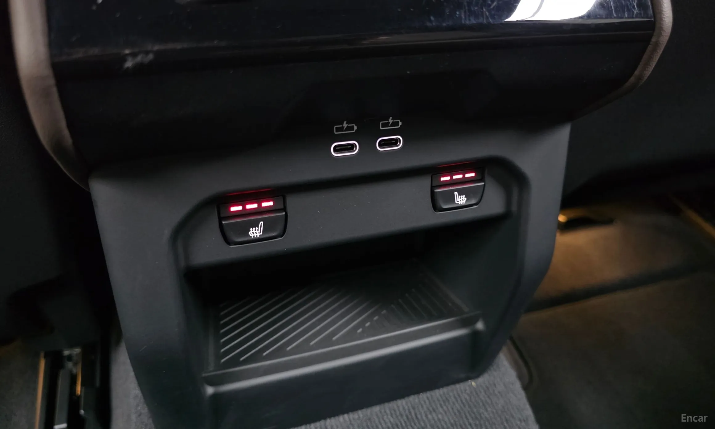 BMW 5 Series (G60) превью 13