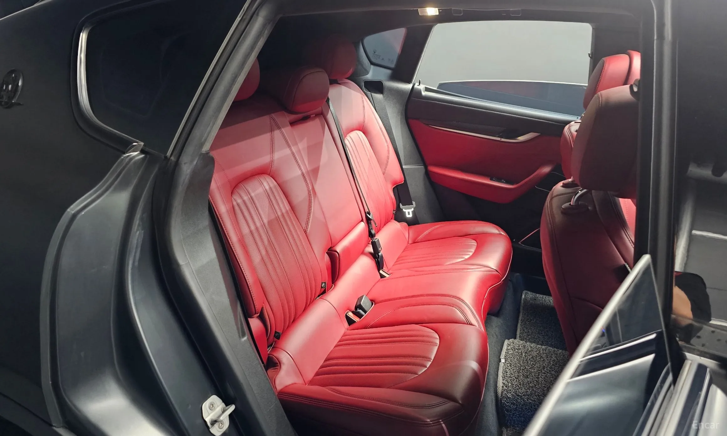 Maserati Levante превью 11