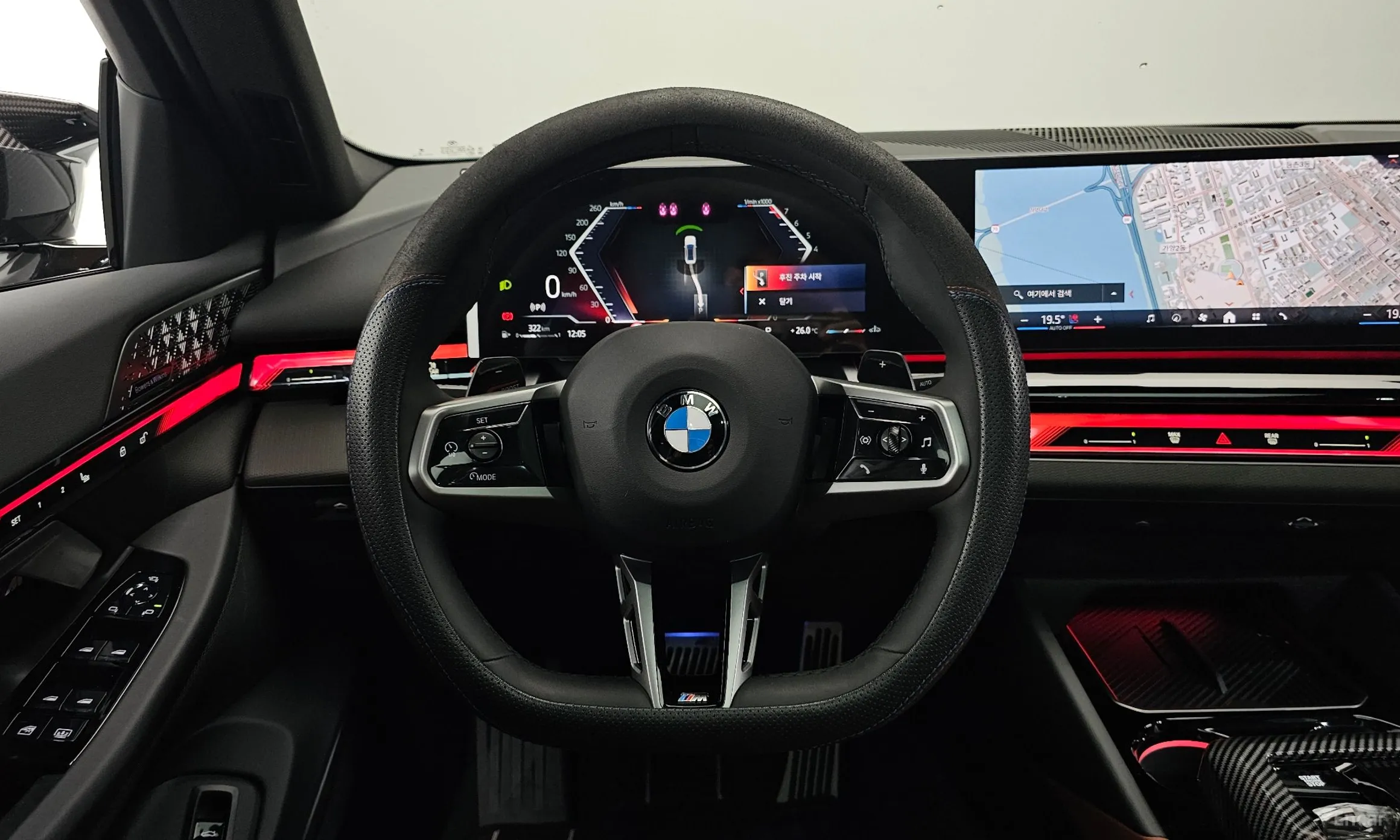 BMW 5 Series (G60) превью 13
