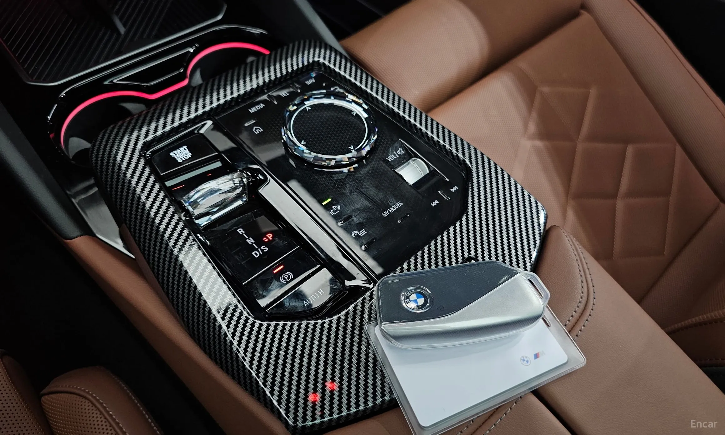 BMW 5 Series (G60) превью 9