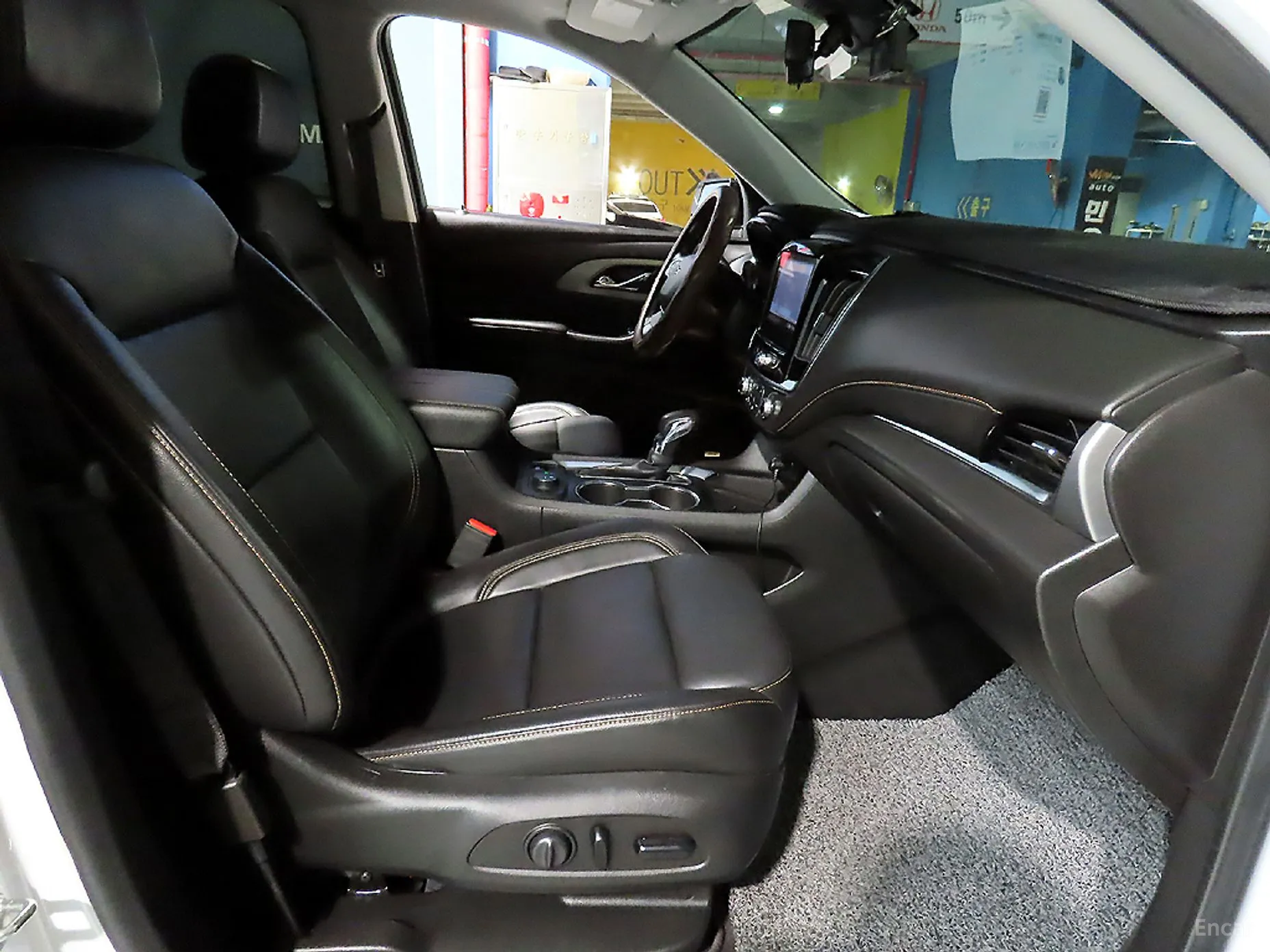 Chevrolet (GM Daewoo) Traverse превью 12