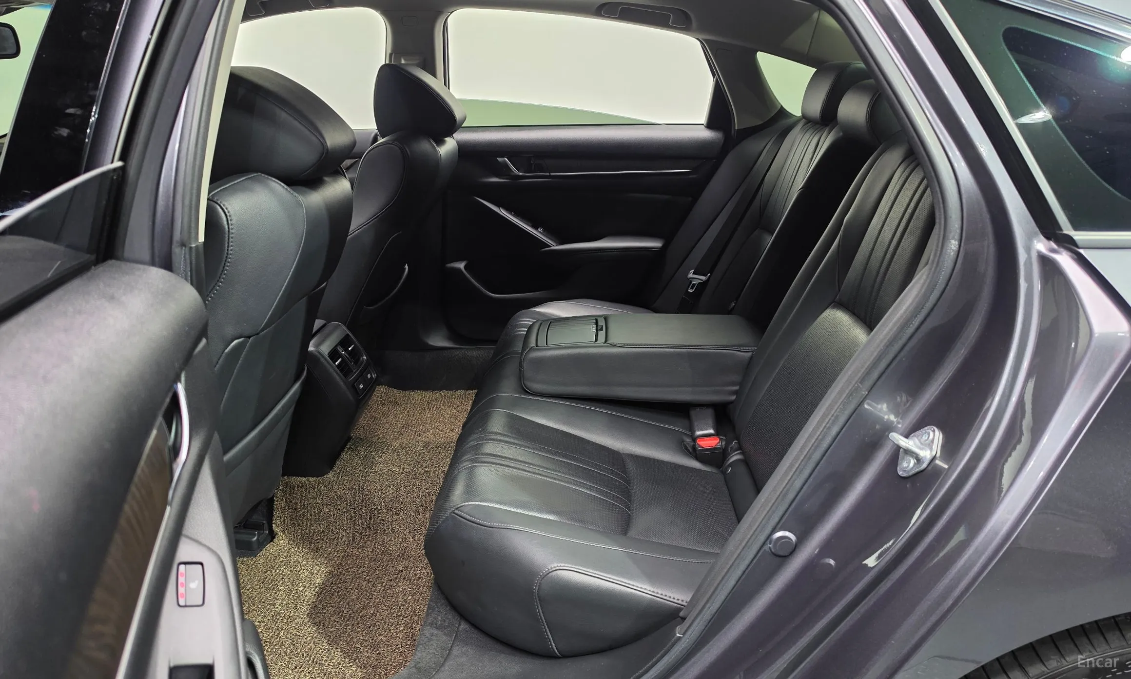 Honda Accord 10th Generation превью 11