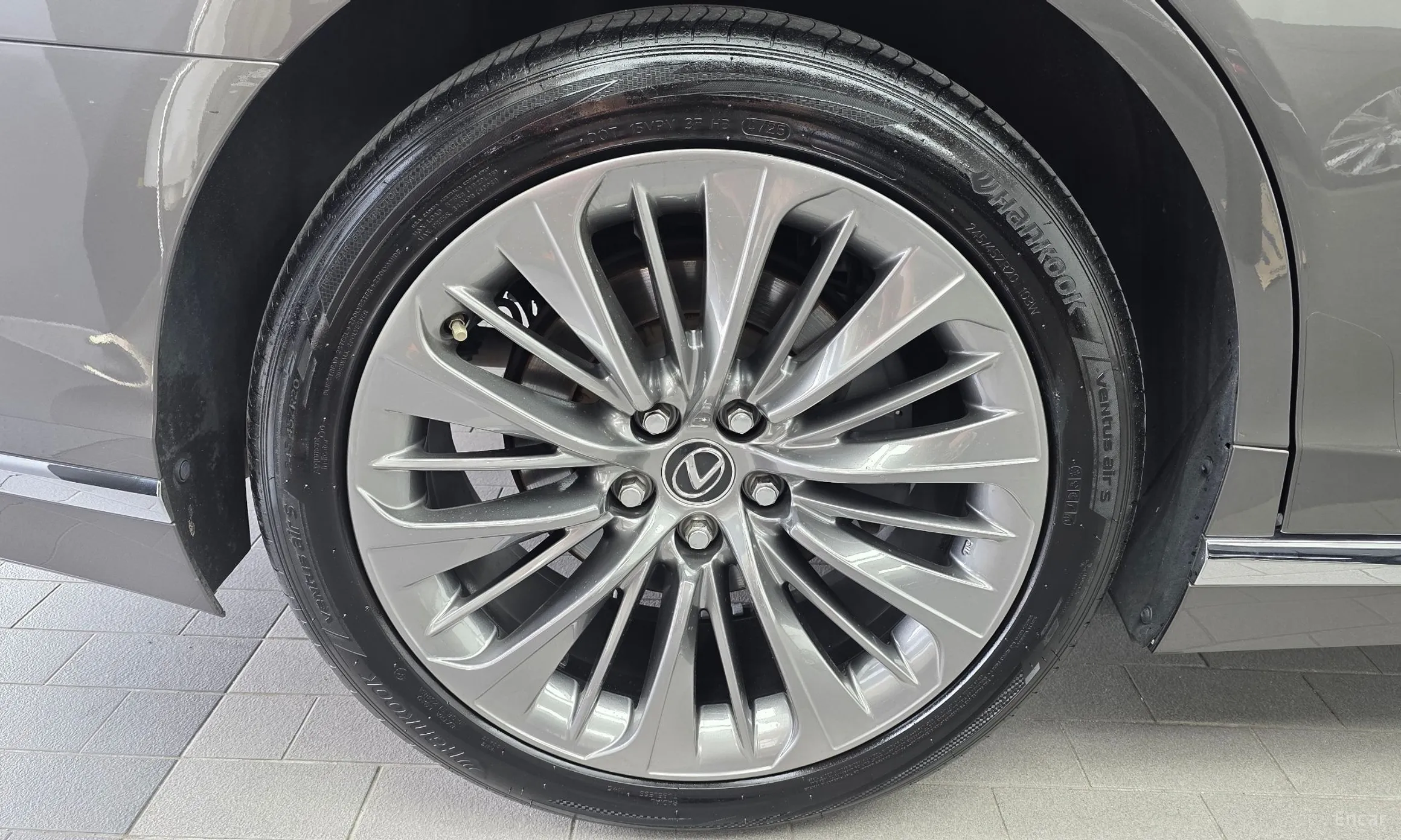 Lexus LS500 5th Generation превью 5