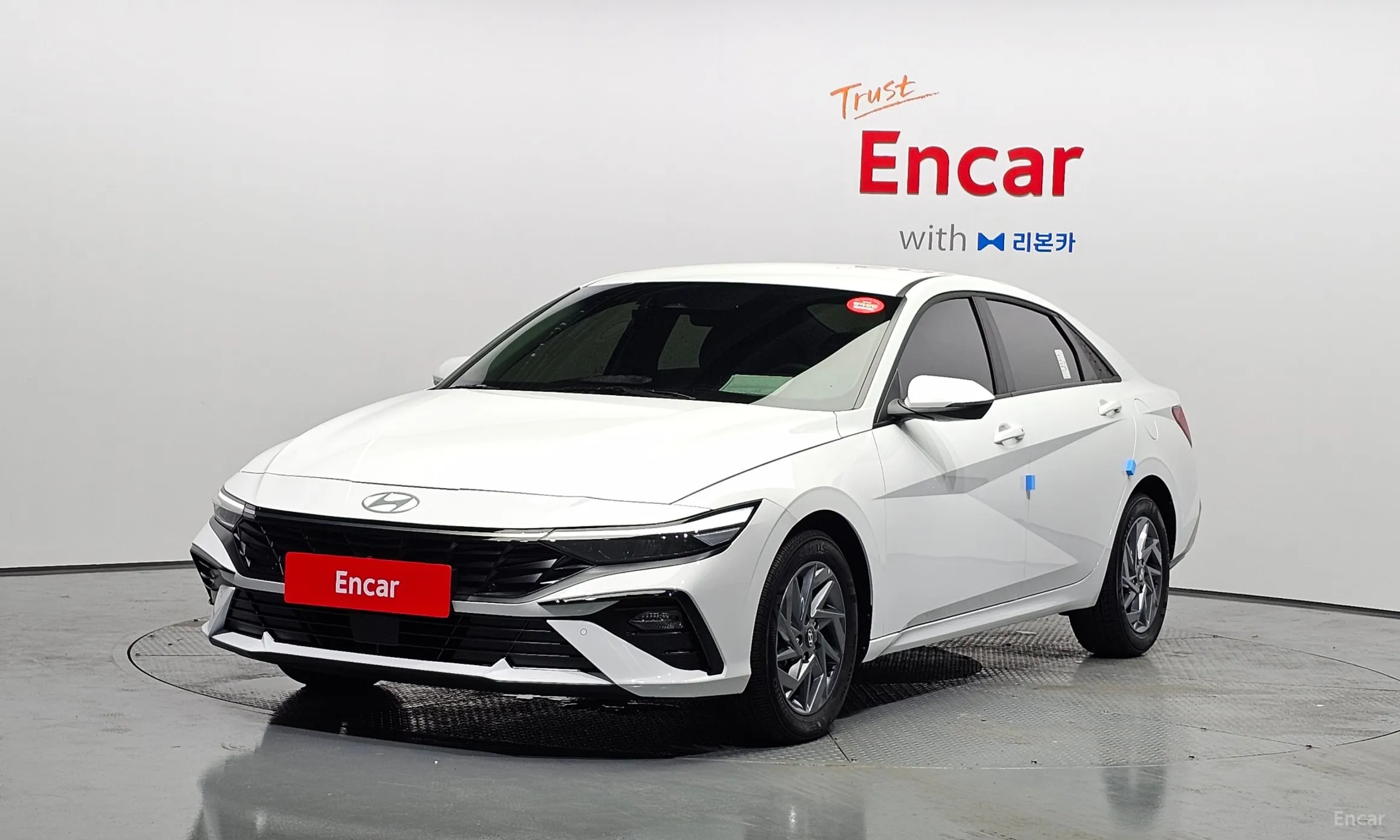 Hyundai Avante Hybrid (CN7)