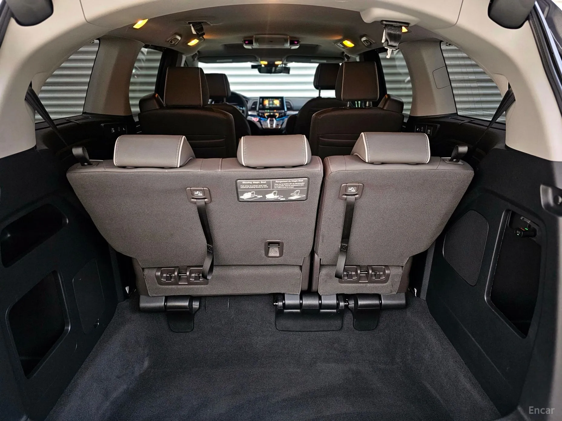Honda Odyssey превью 14