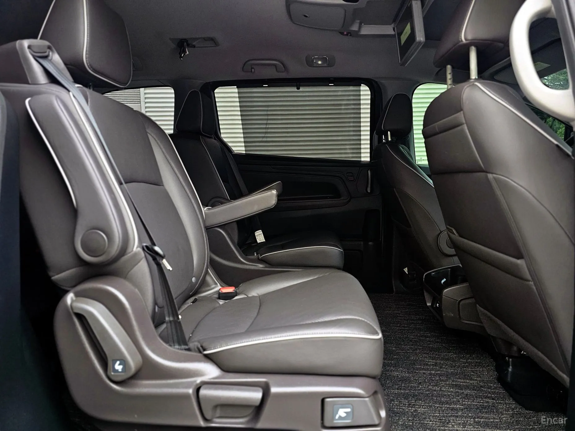 Honda Odyssey превью 16