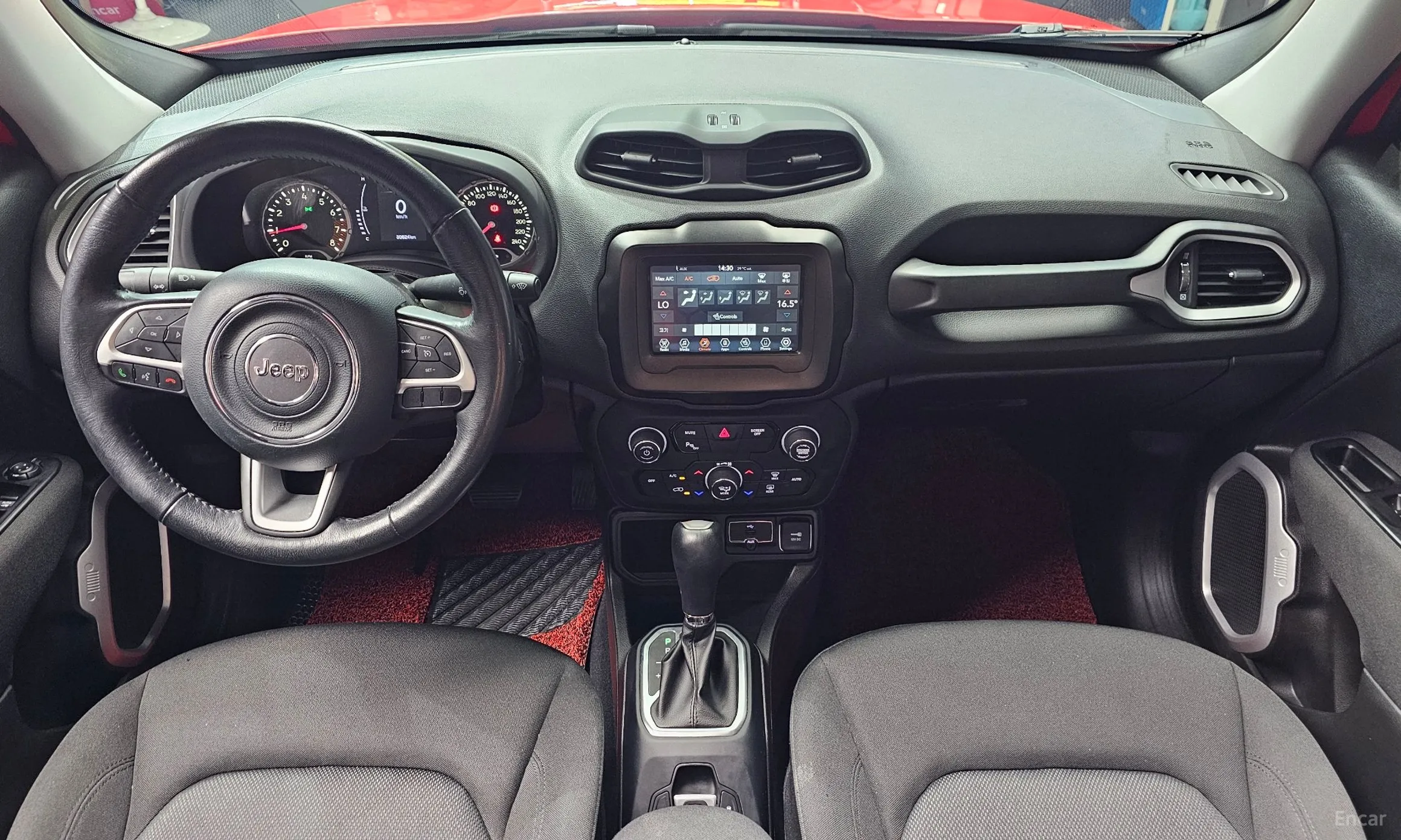 Jeep Renegade превью 7