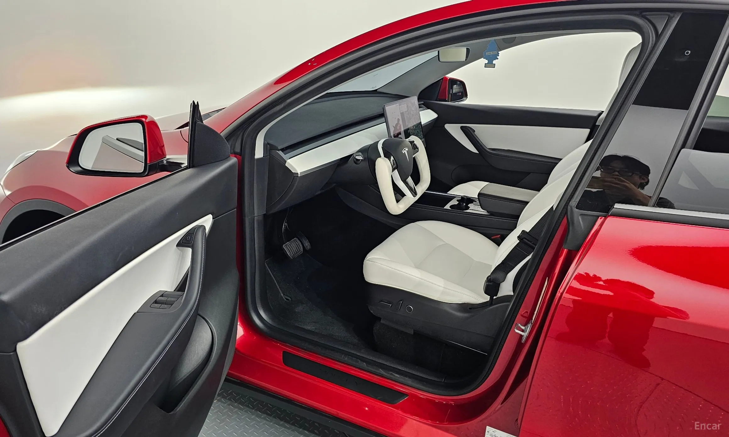 Tesla Model Y превью 10