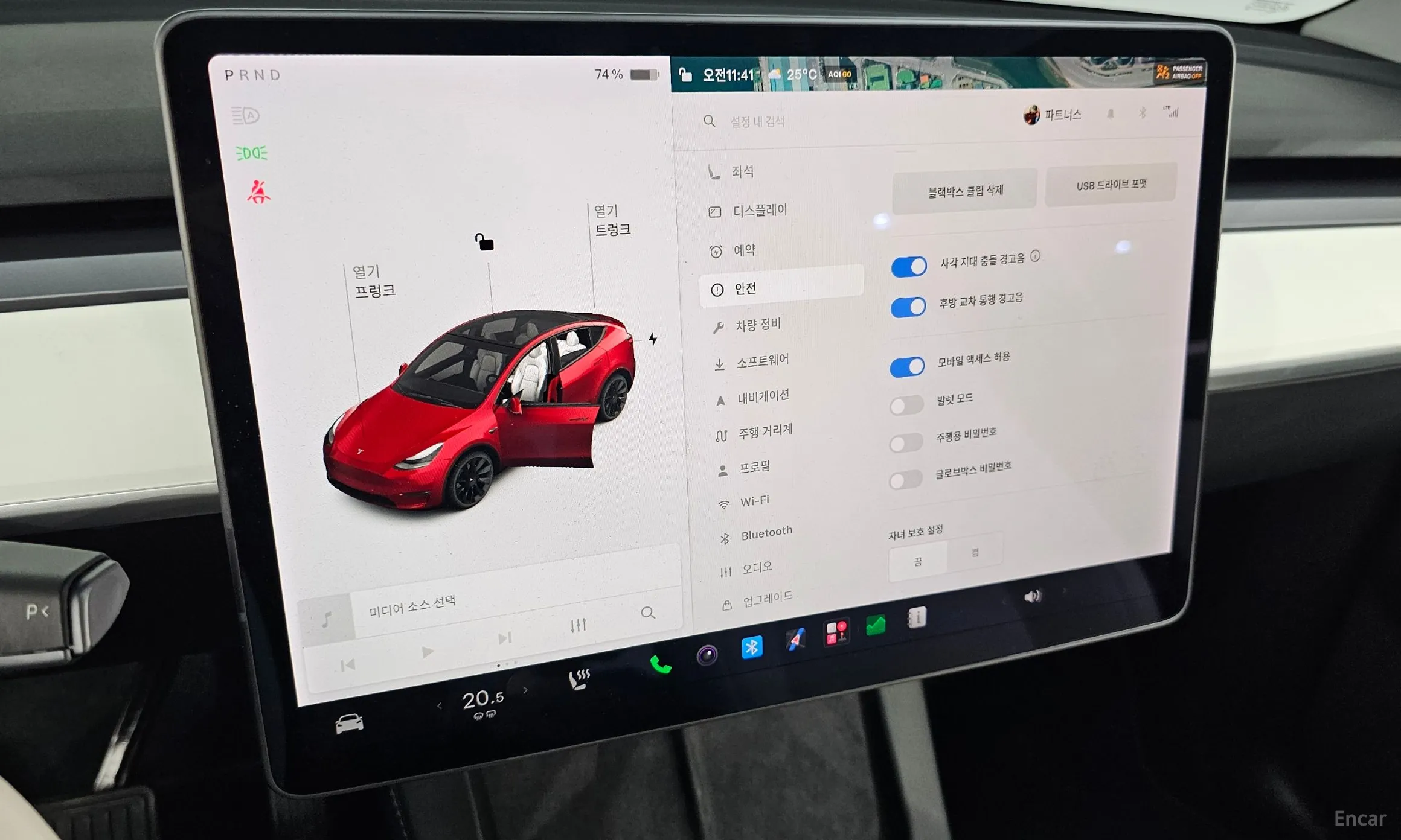 Tesla Model Y превью 17