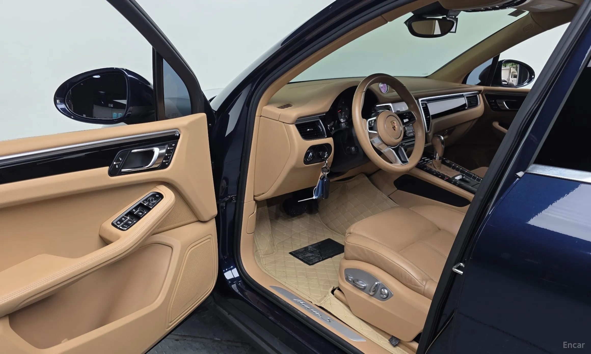 Porsche Macan превью 10