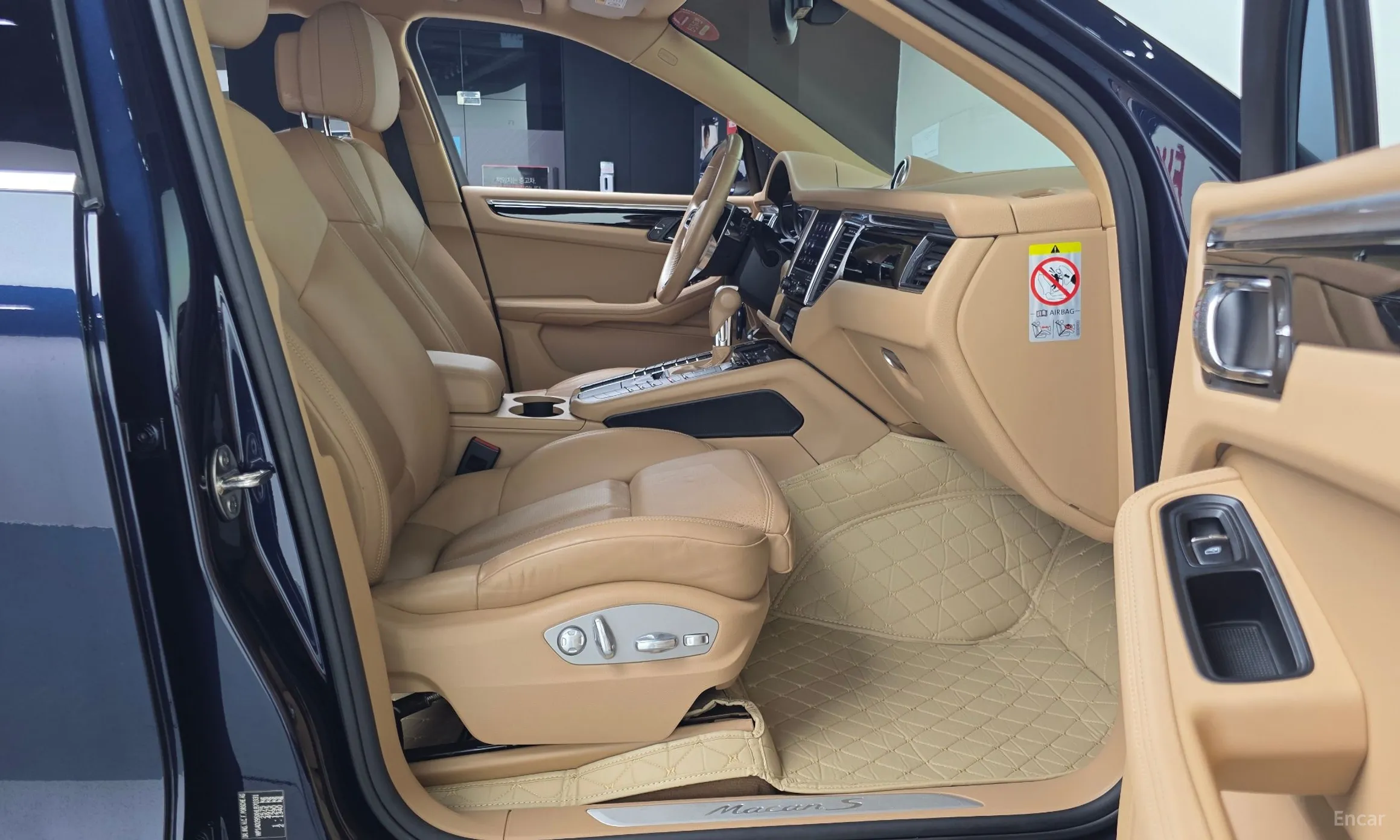 Porsche Macan превью 11