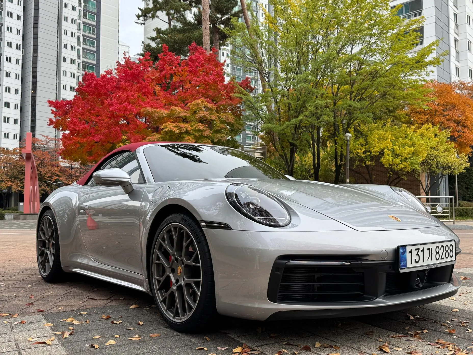 Porsche 911 (992) превью 11