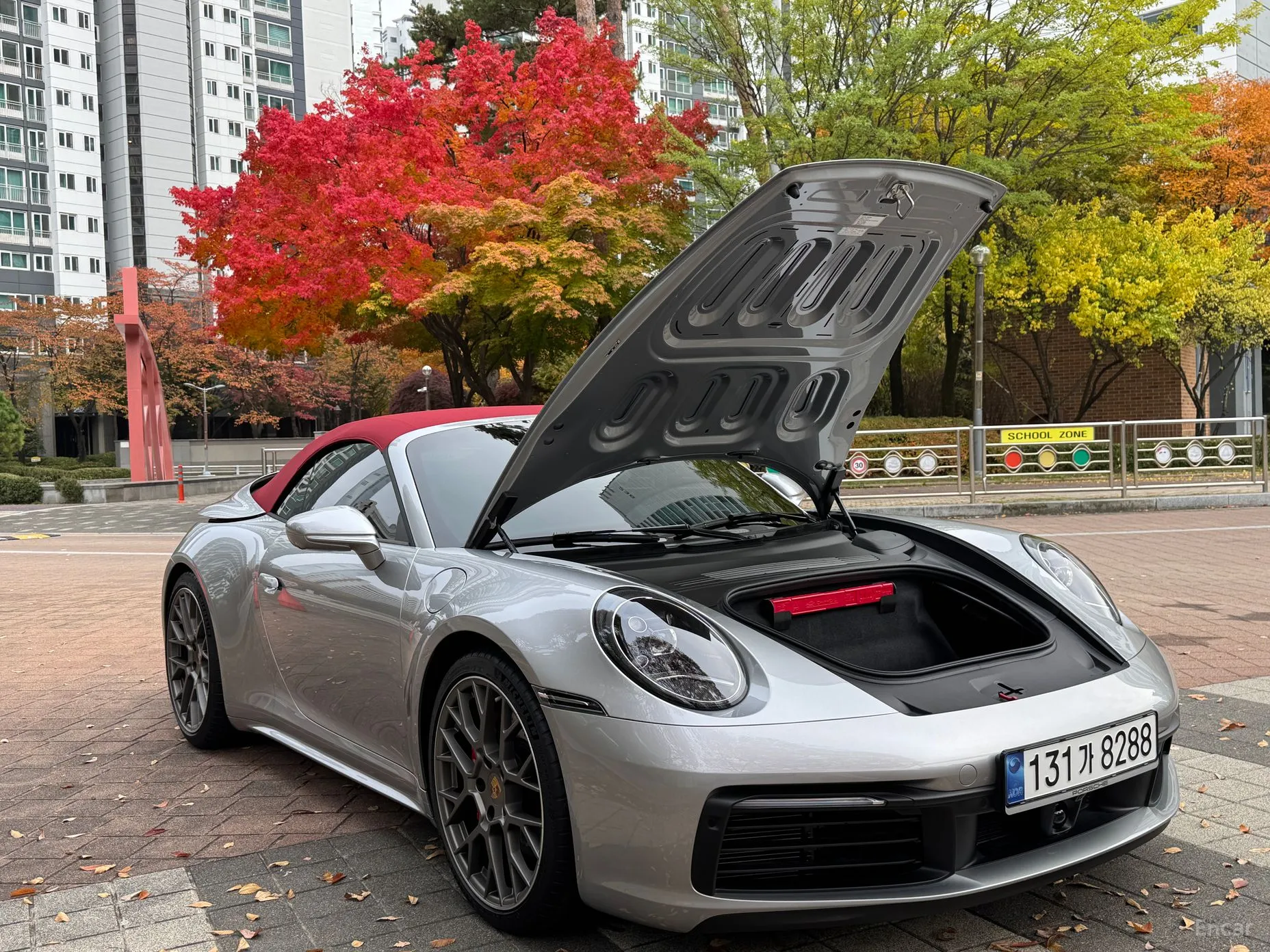 Porsche 911 (992) превью 9