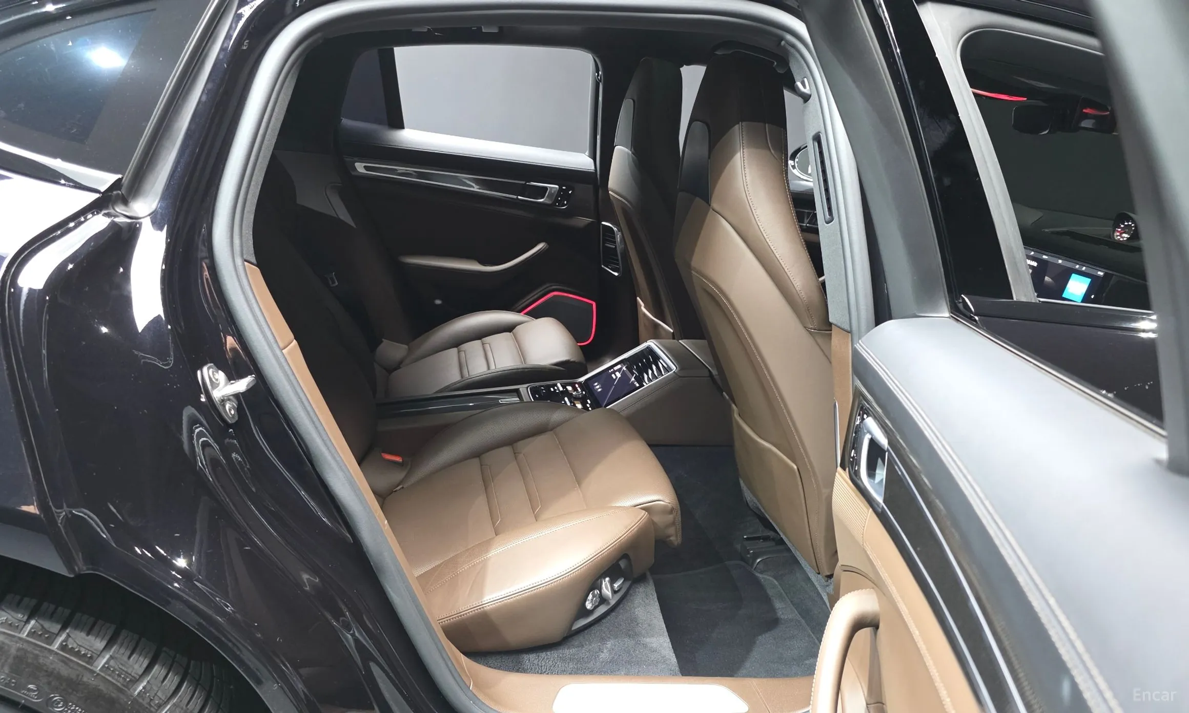 Porsche Panamera (971) превью 12