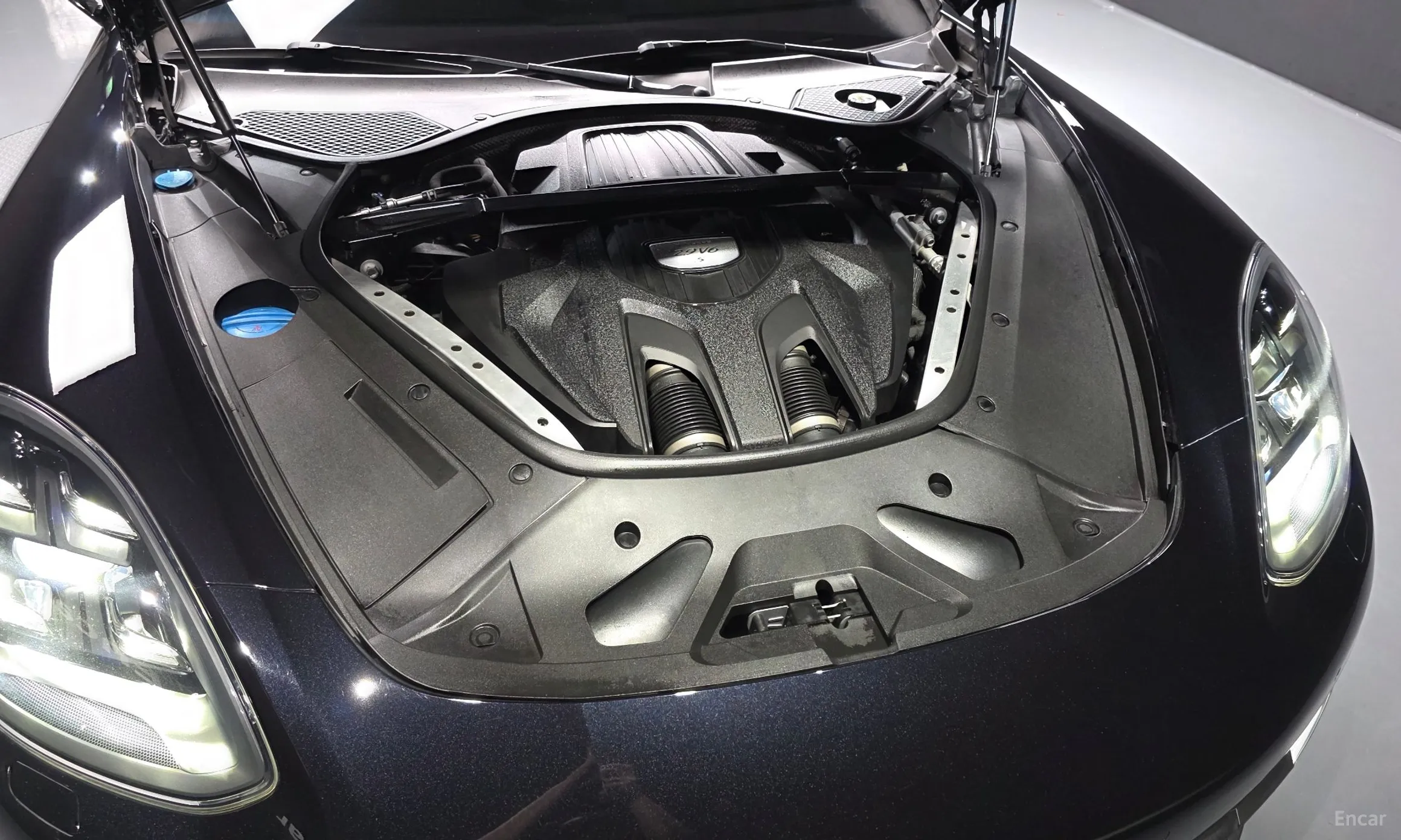 Porsche Panamera (971) превью 6