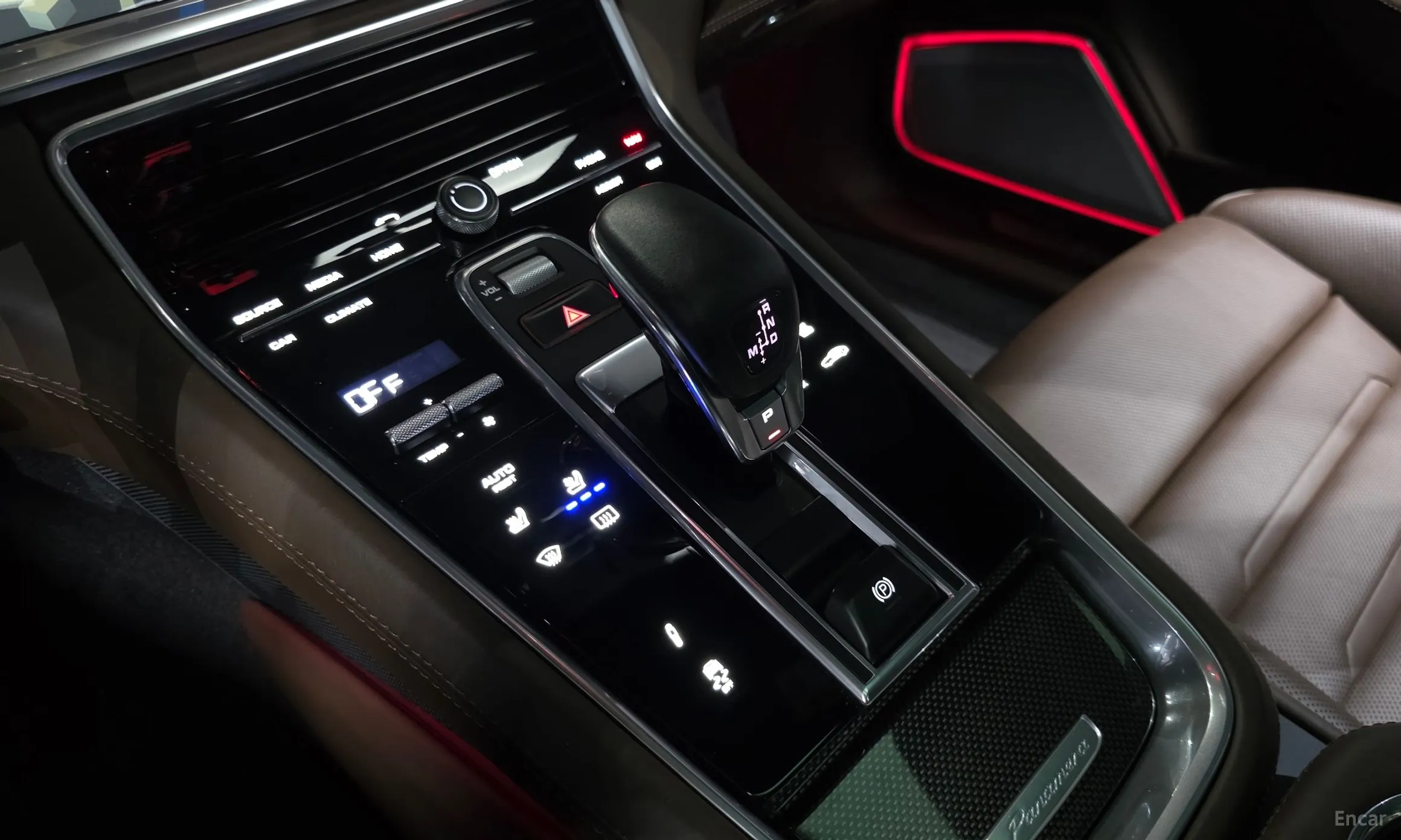 Porsche Panamera (971) превью 9