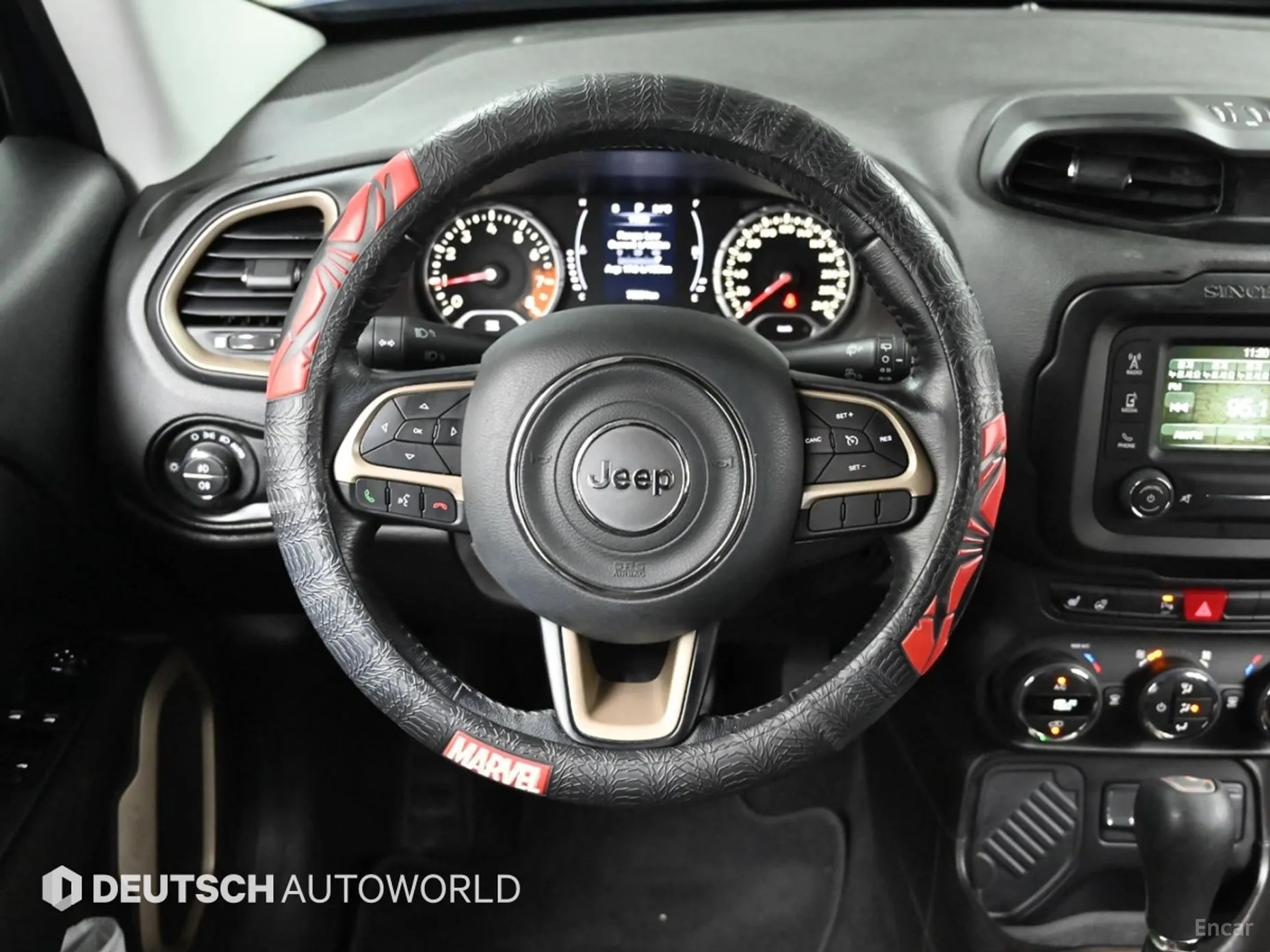 Jeep Renegade превью 13