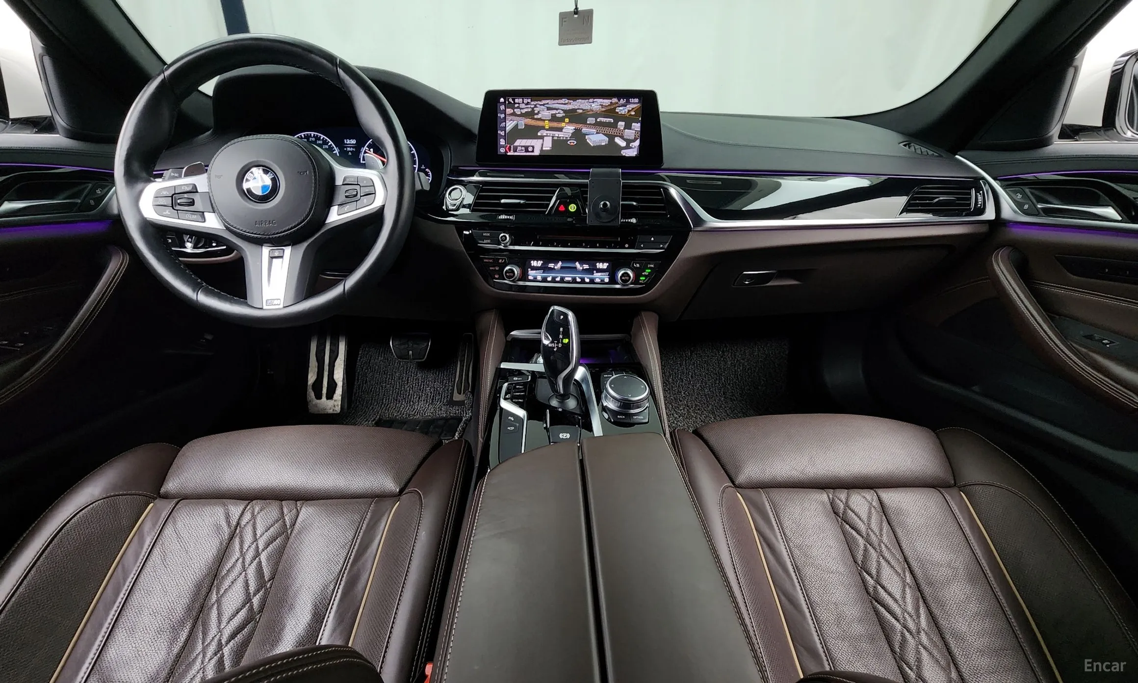 BMW 5 Series (G30) превью 7