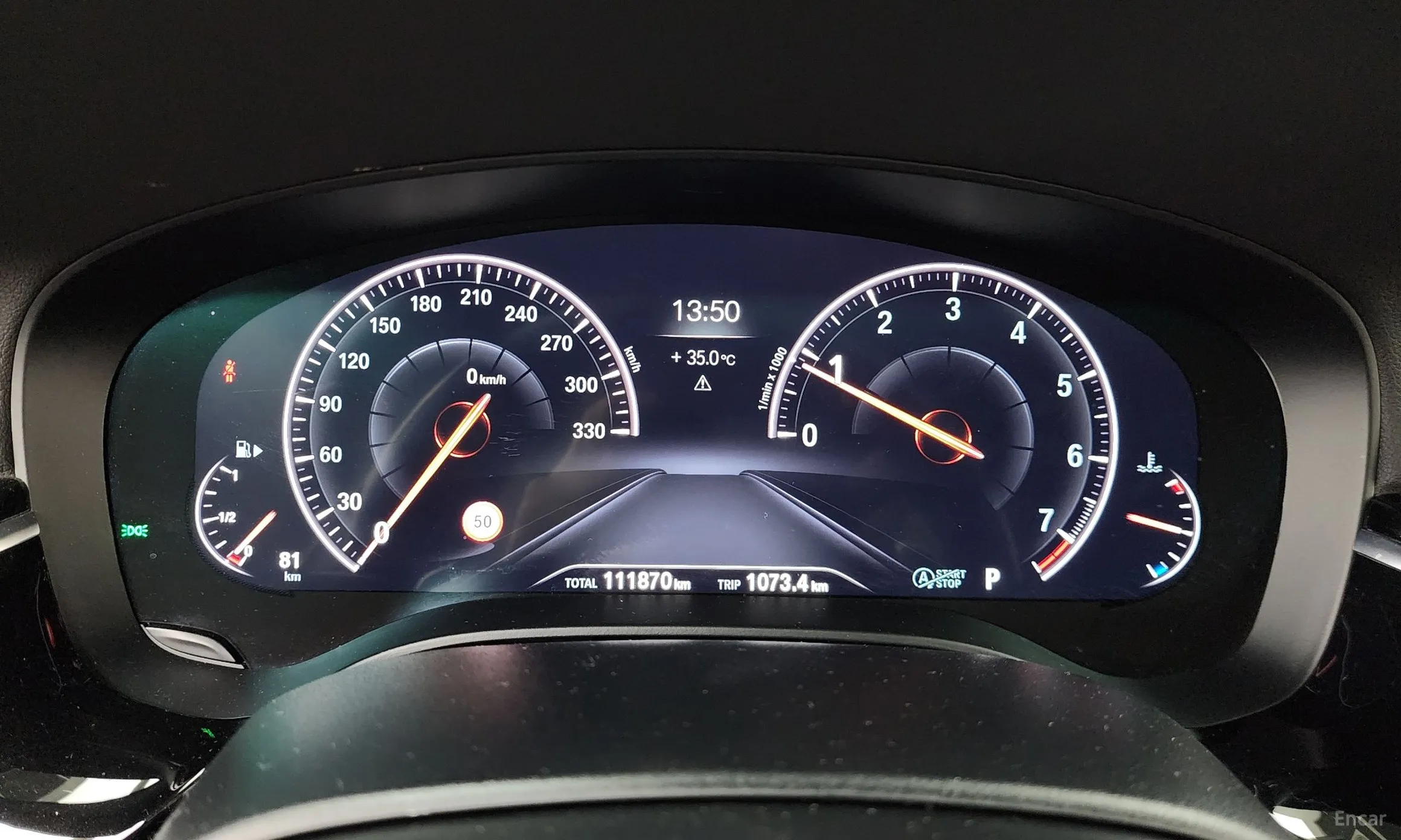BMW 5 Series (G30) превью 8