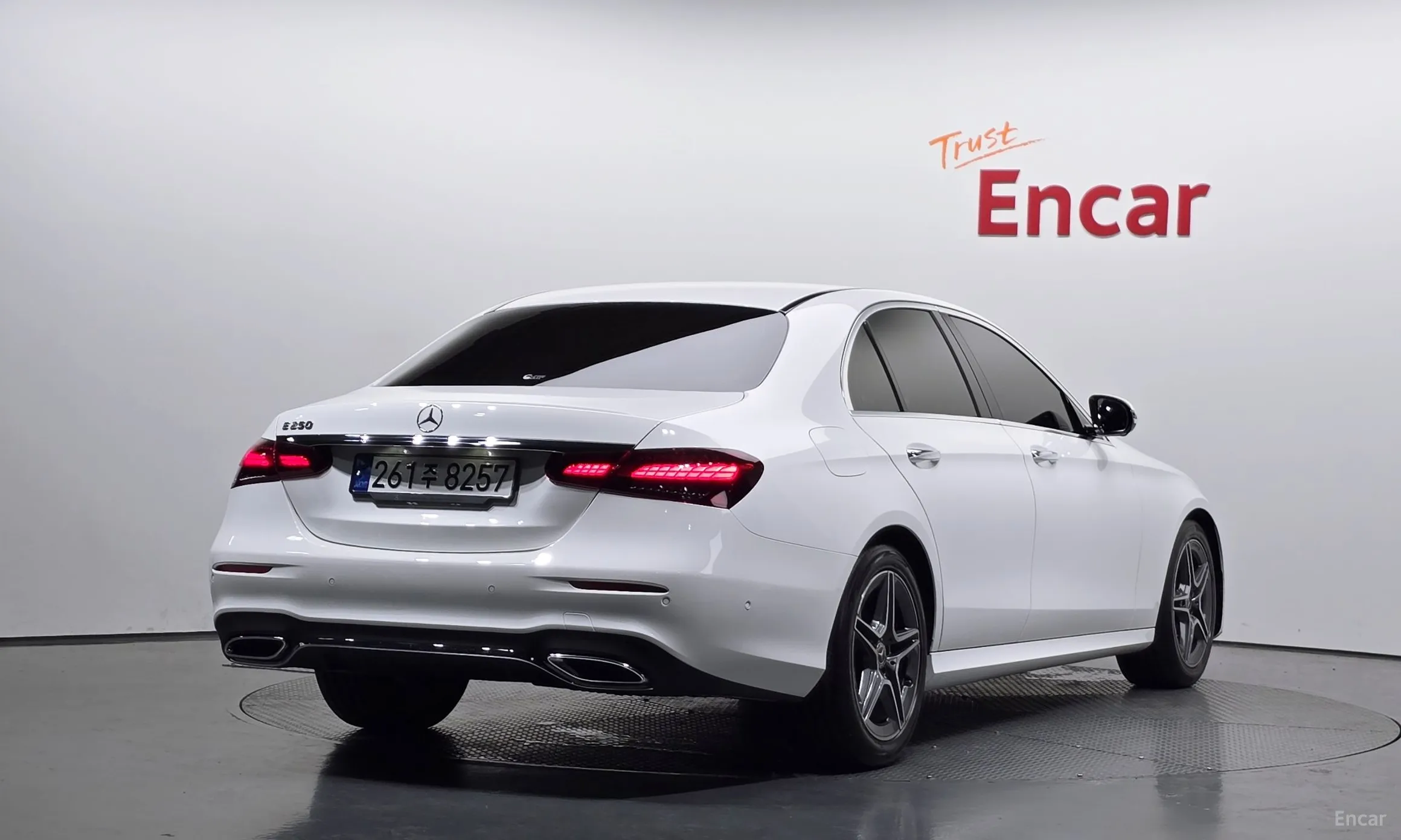 Mercedes Benz E-Class W213