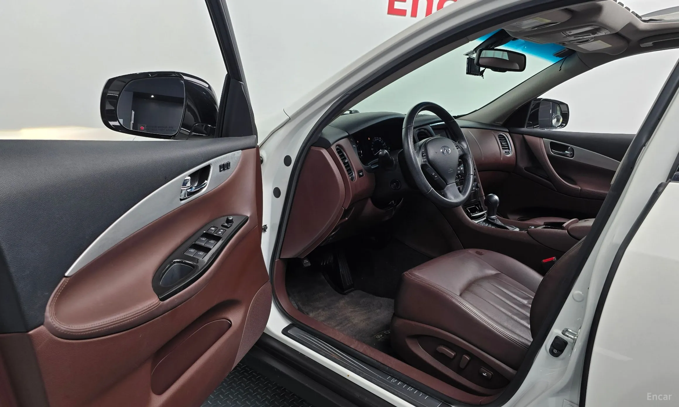 Infiniti QX50 превью 10