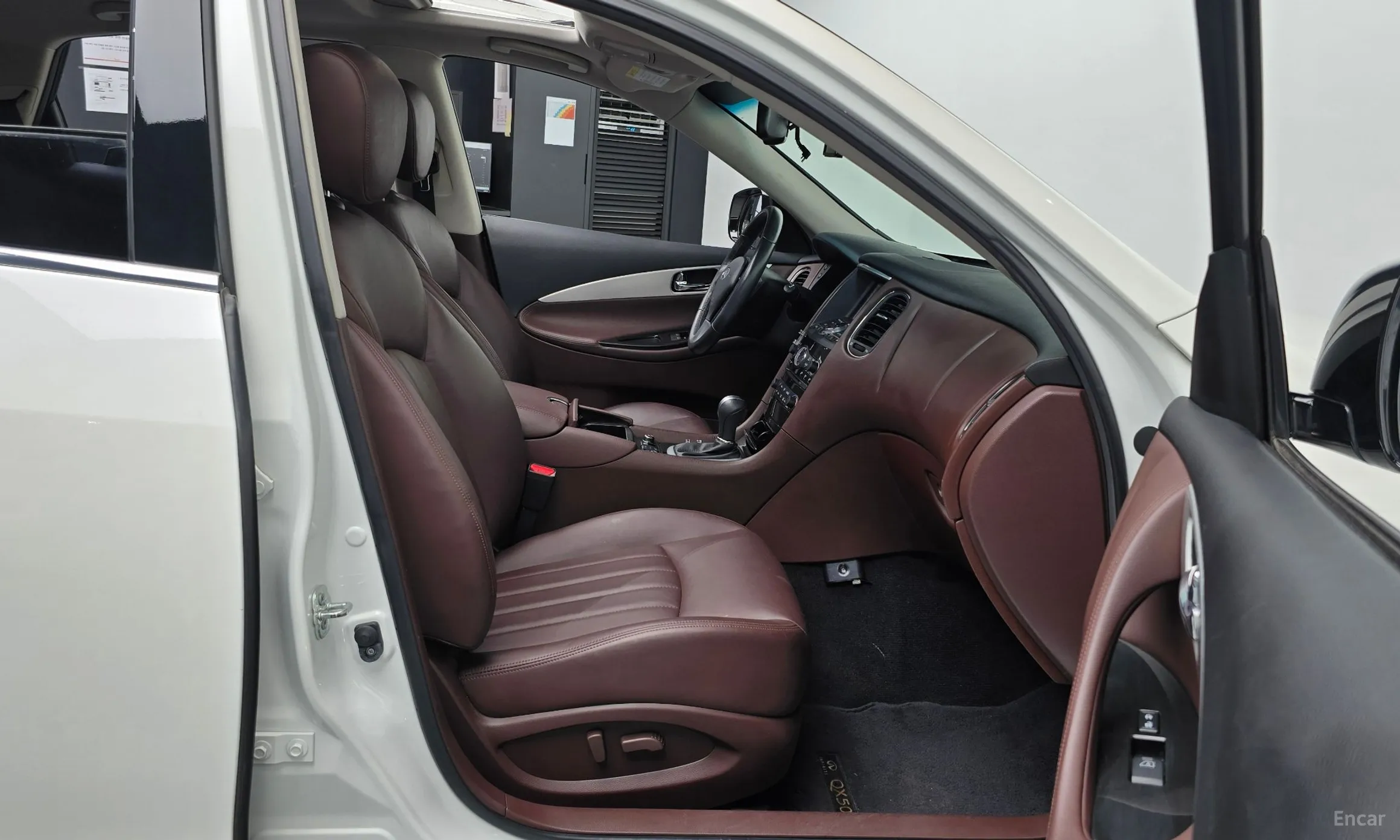Infiniti QX50 превью 11