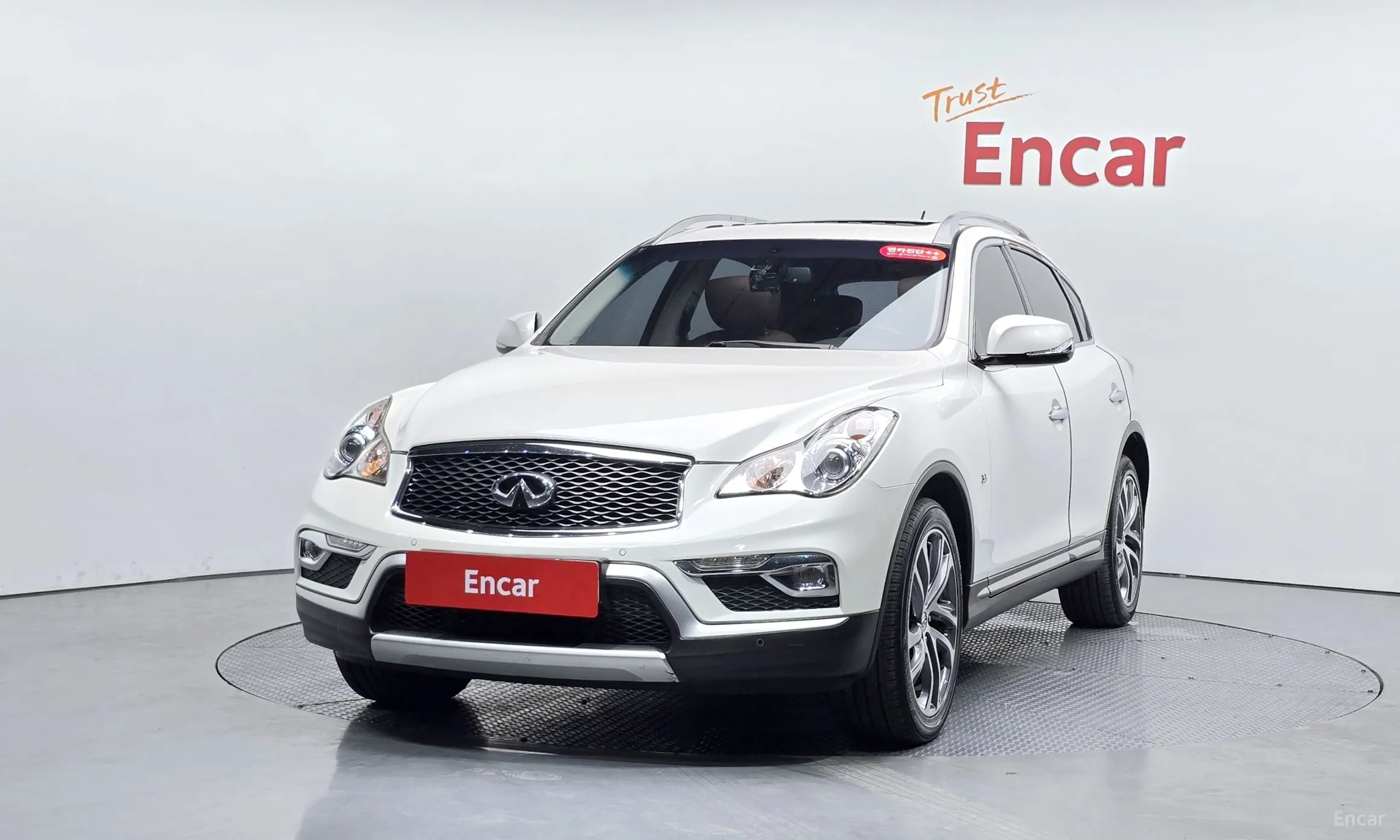 Infiniti QX50 превью 3