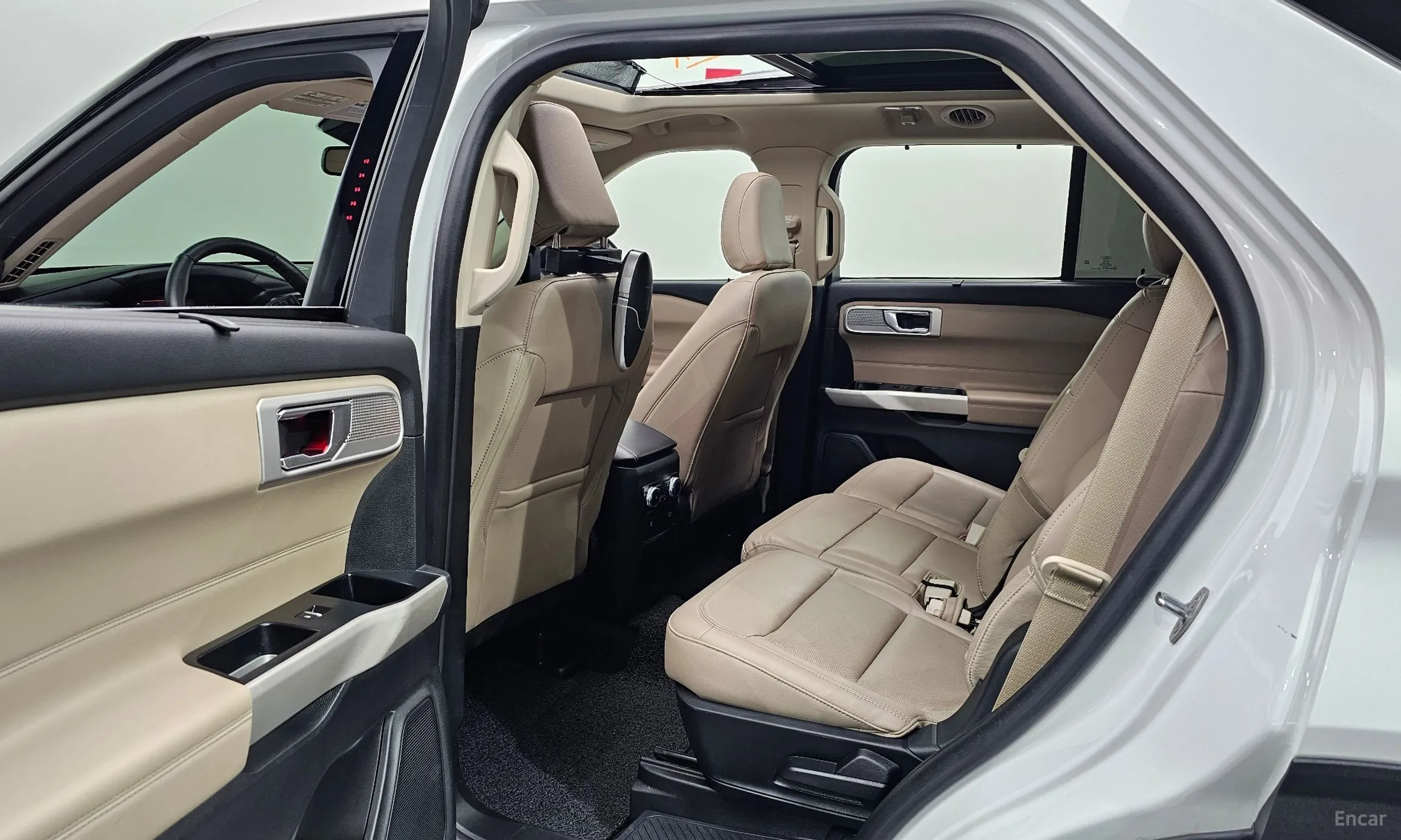 Ford Explorer 6th Generation превью 12