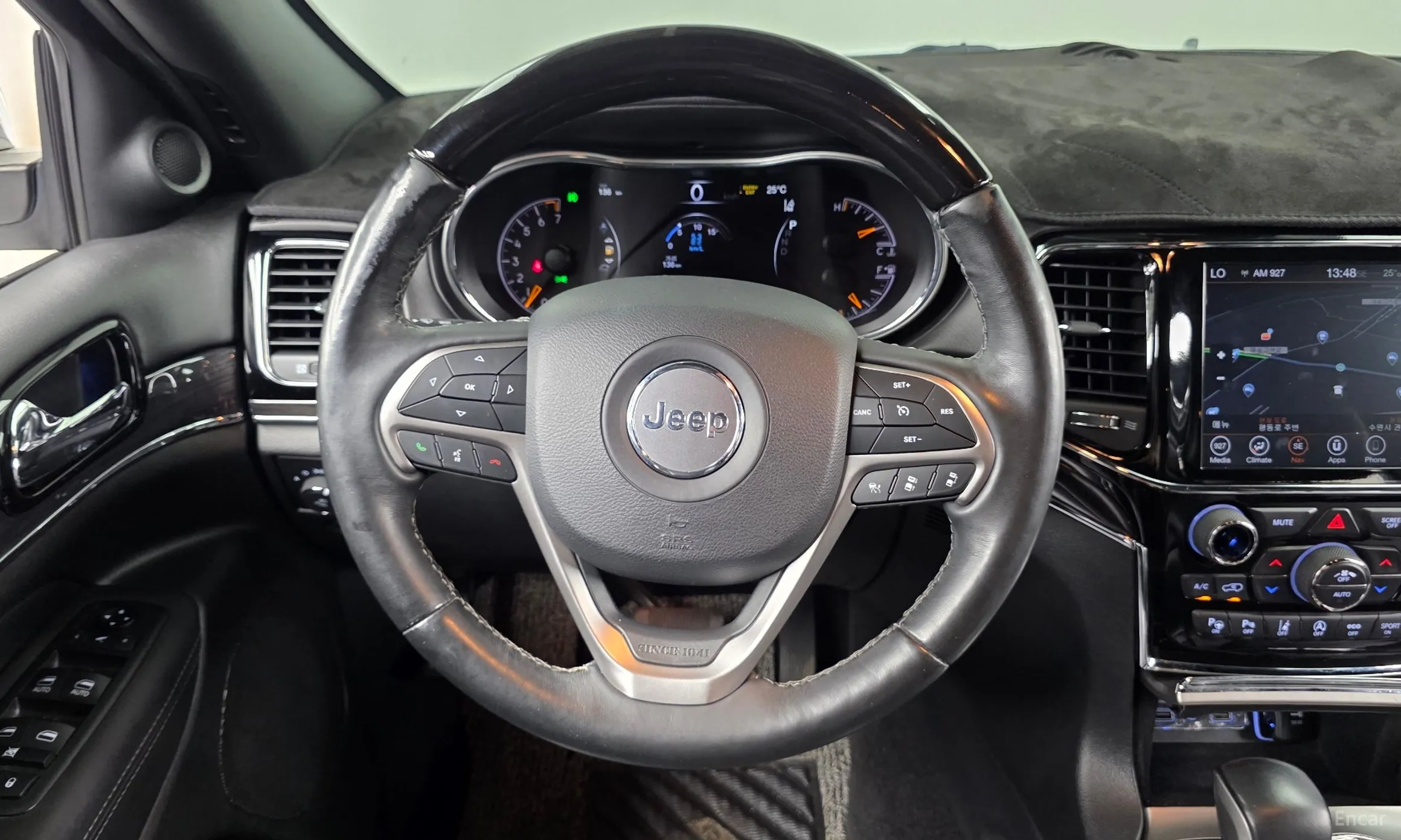 Jeep Grand Cherokee превью 13