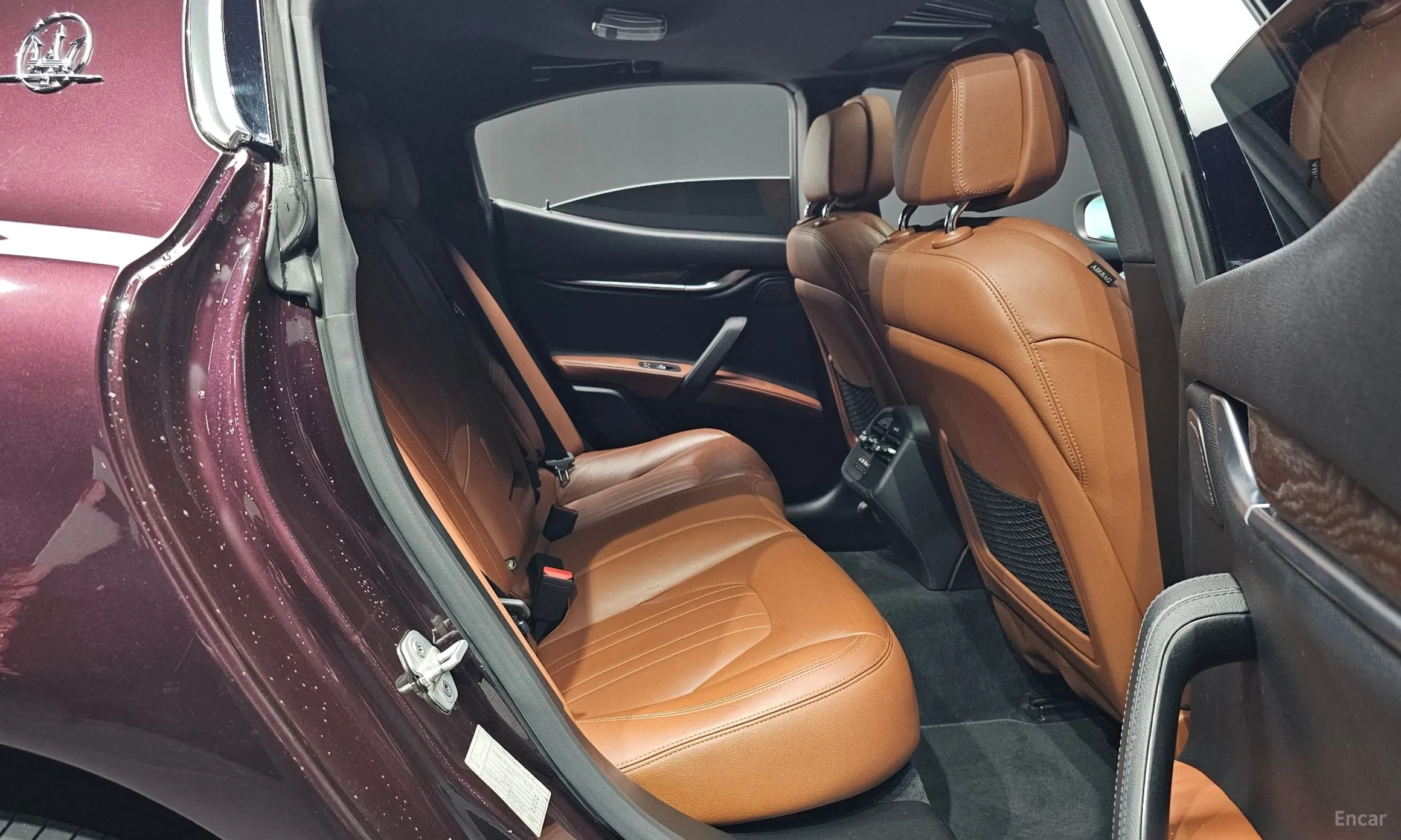 Maserati Ghibli превью 11