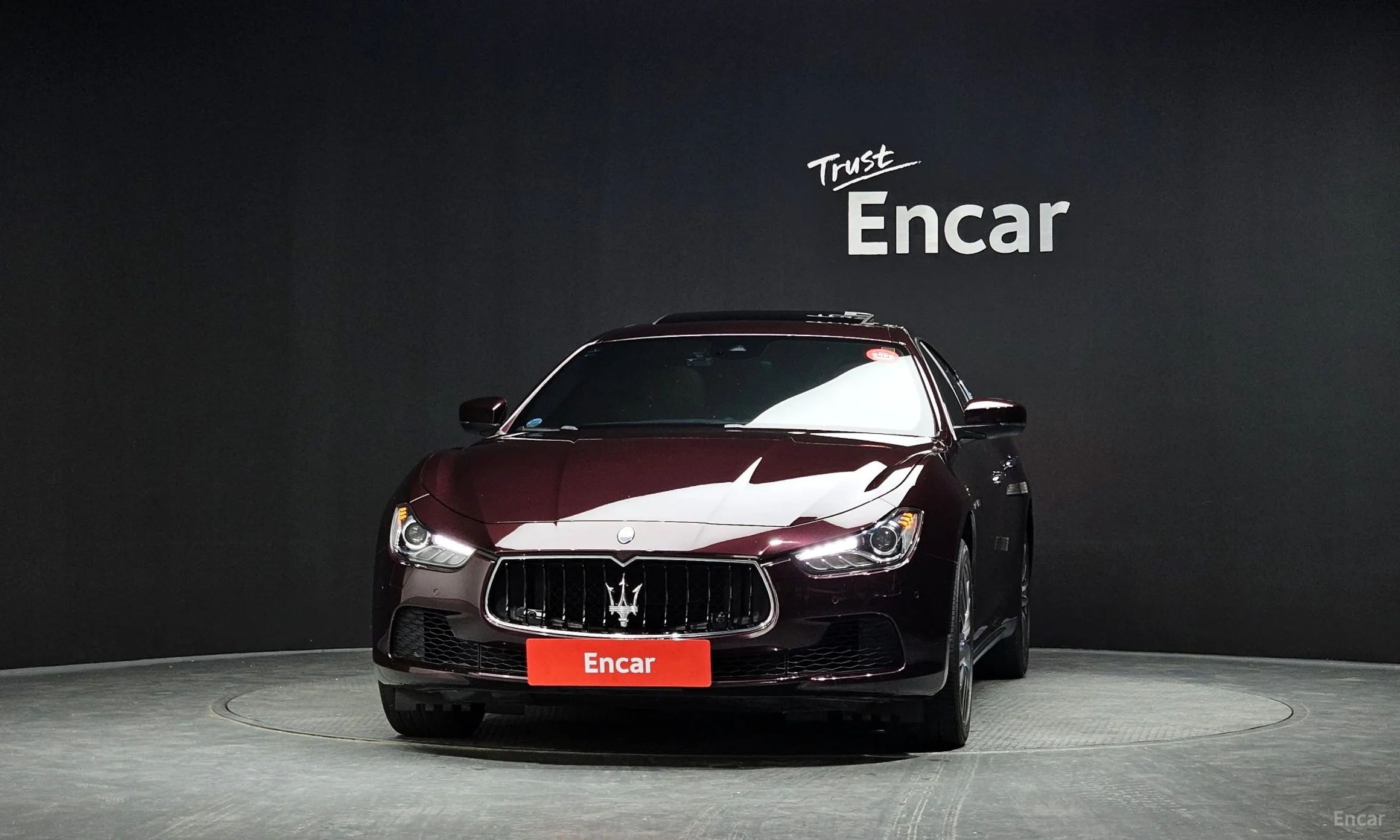 Maserati Ghibli превью 3