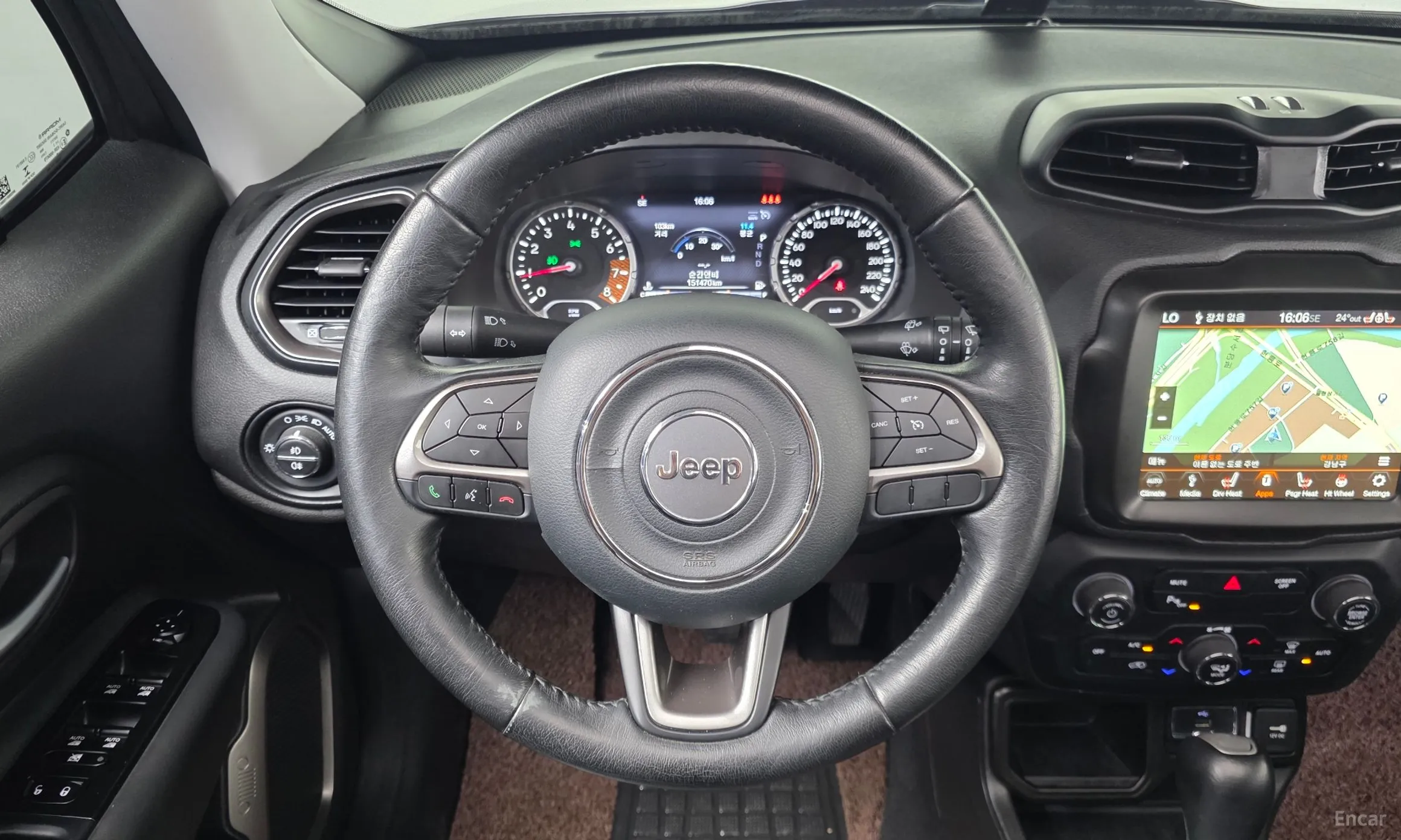Jeep Renegade превью 13