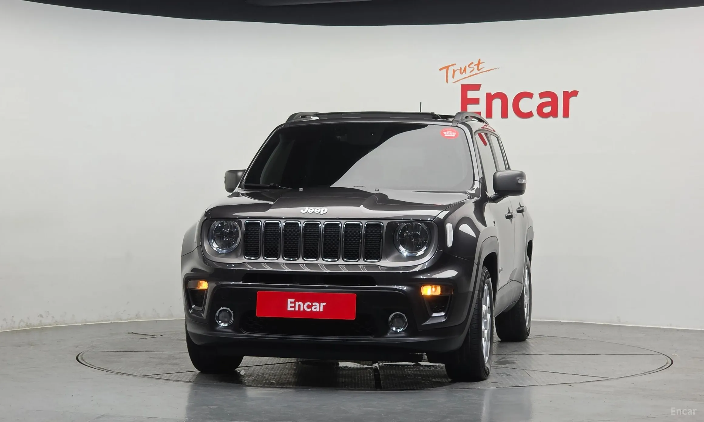 Jeep Renegade превью 3