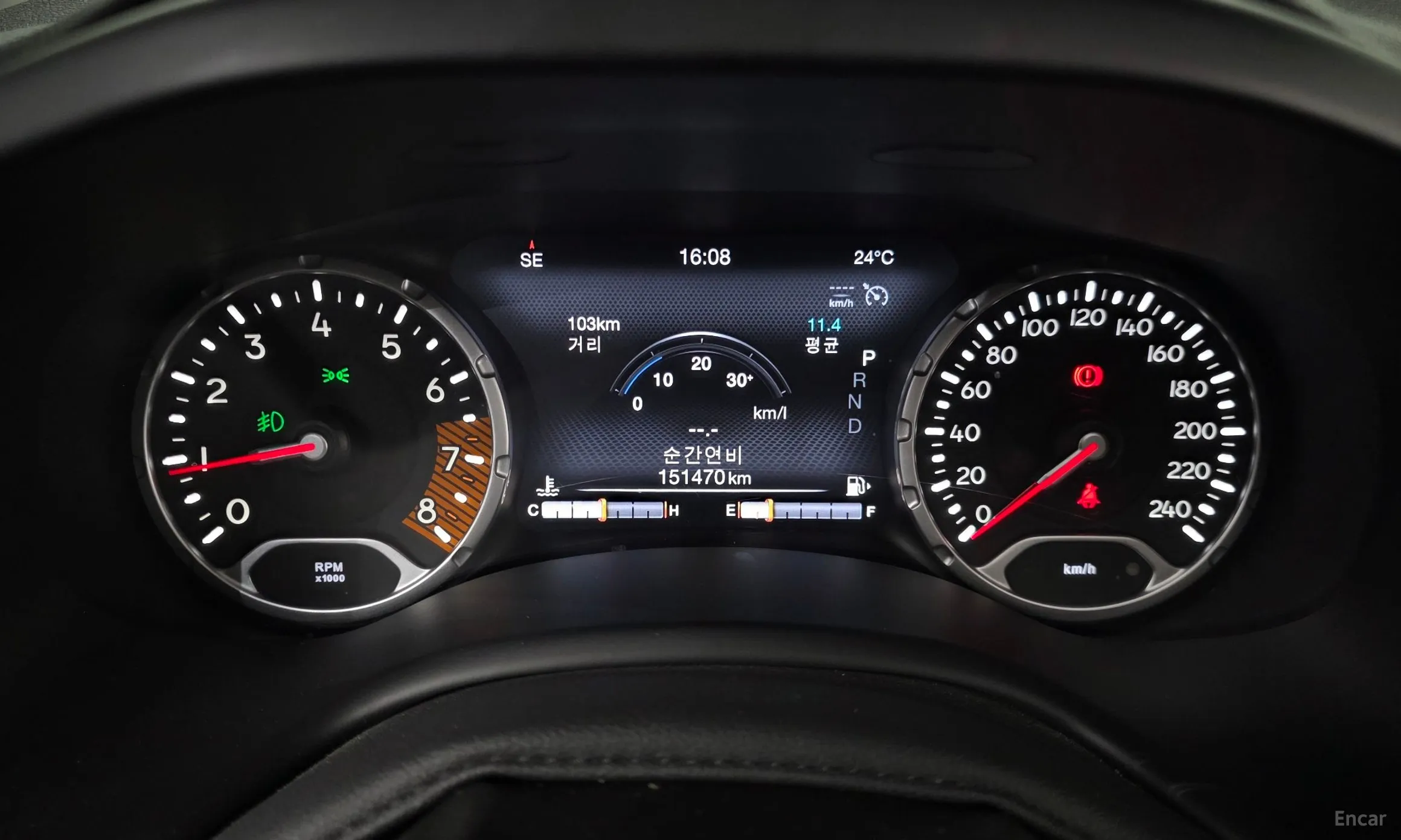 Jeep Renegade превью 8