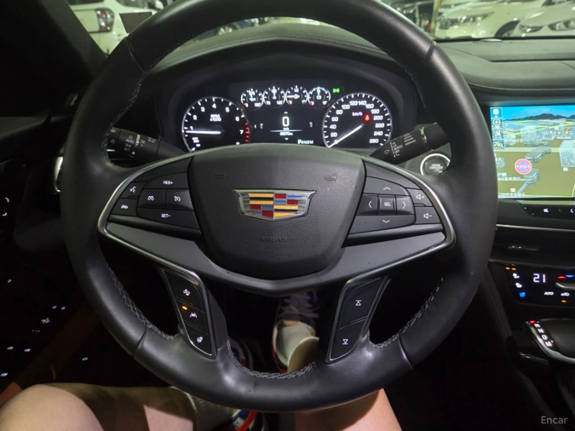 Cadillac CT6 превью 14