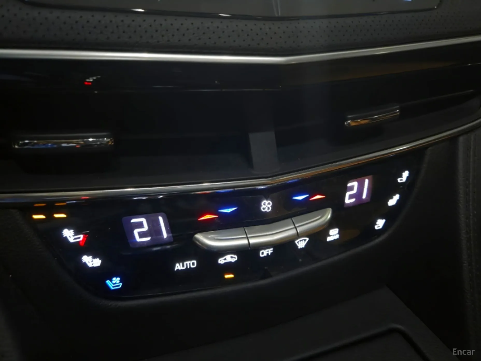 Cadillac CT6 превью 15