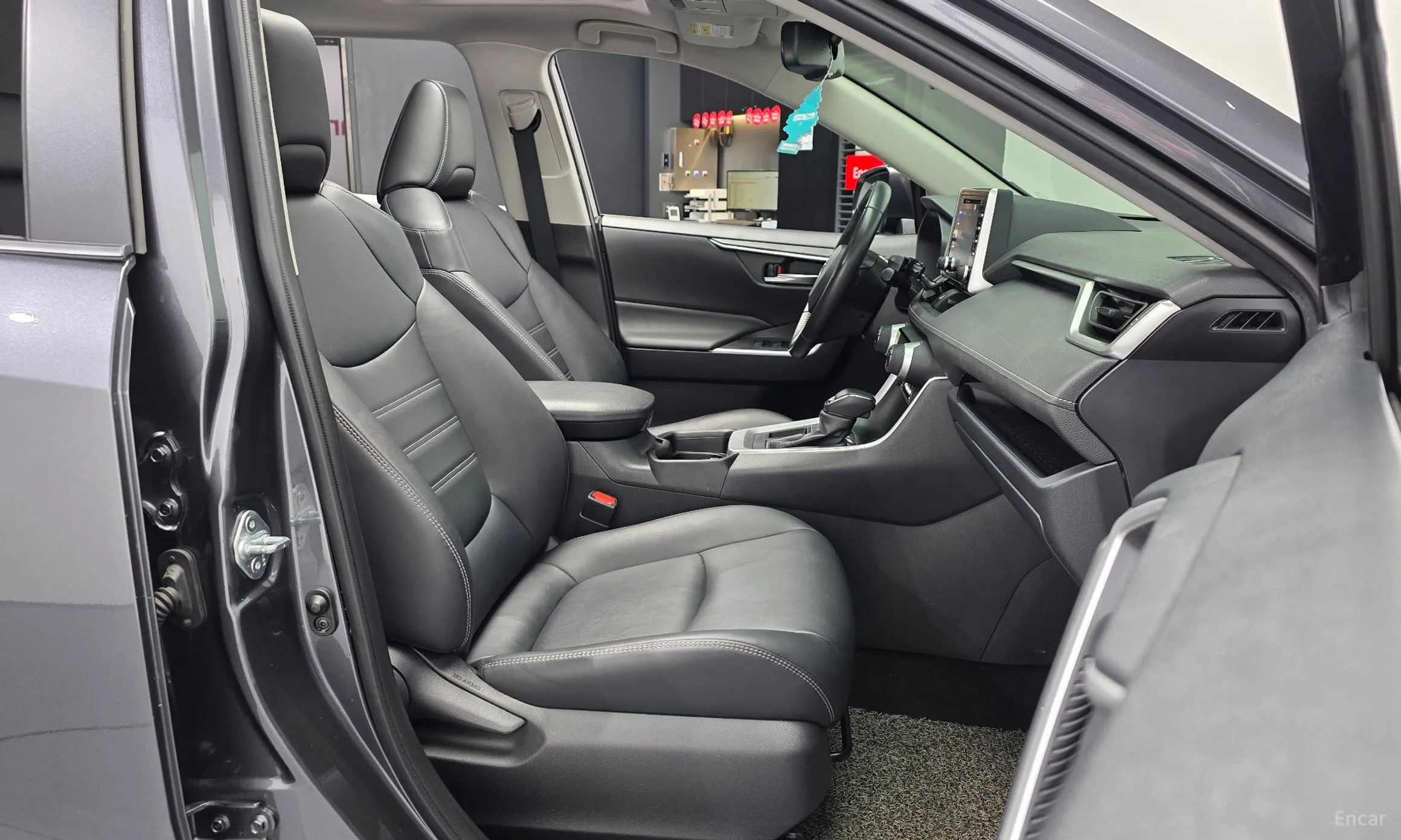 Toyota RAV4 5th Generation превью 11