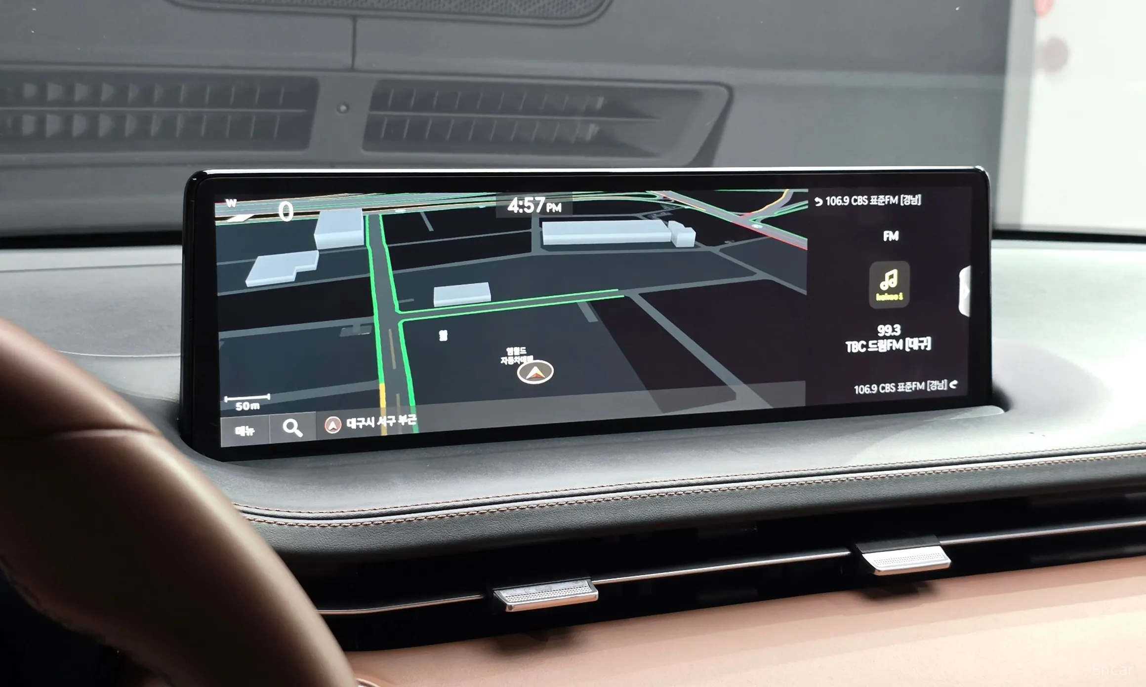 Genesis GV70 превью 13